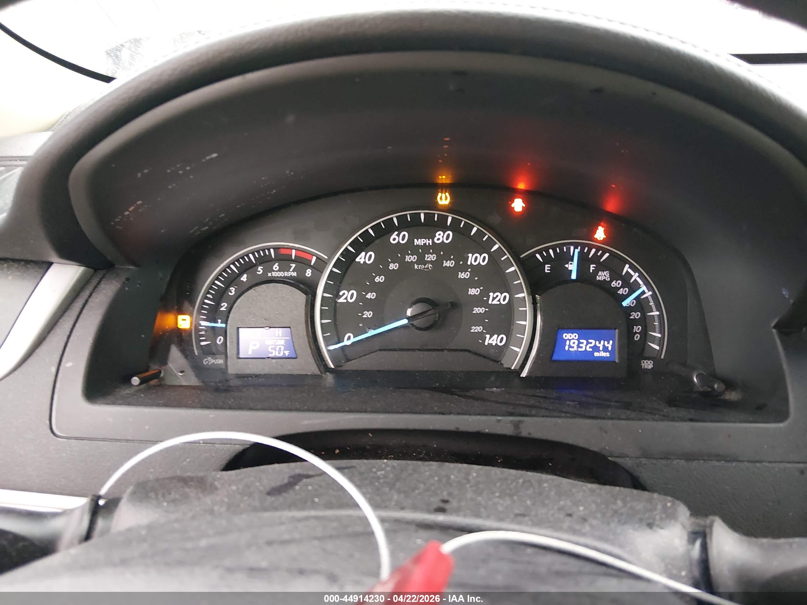 TOYOTA CAMRY image 7