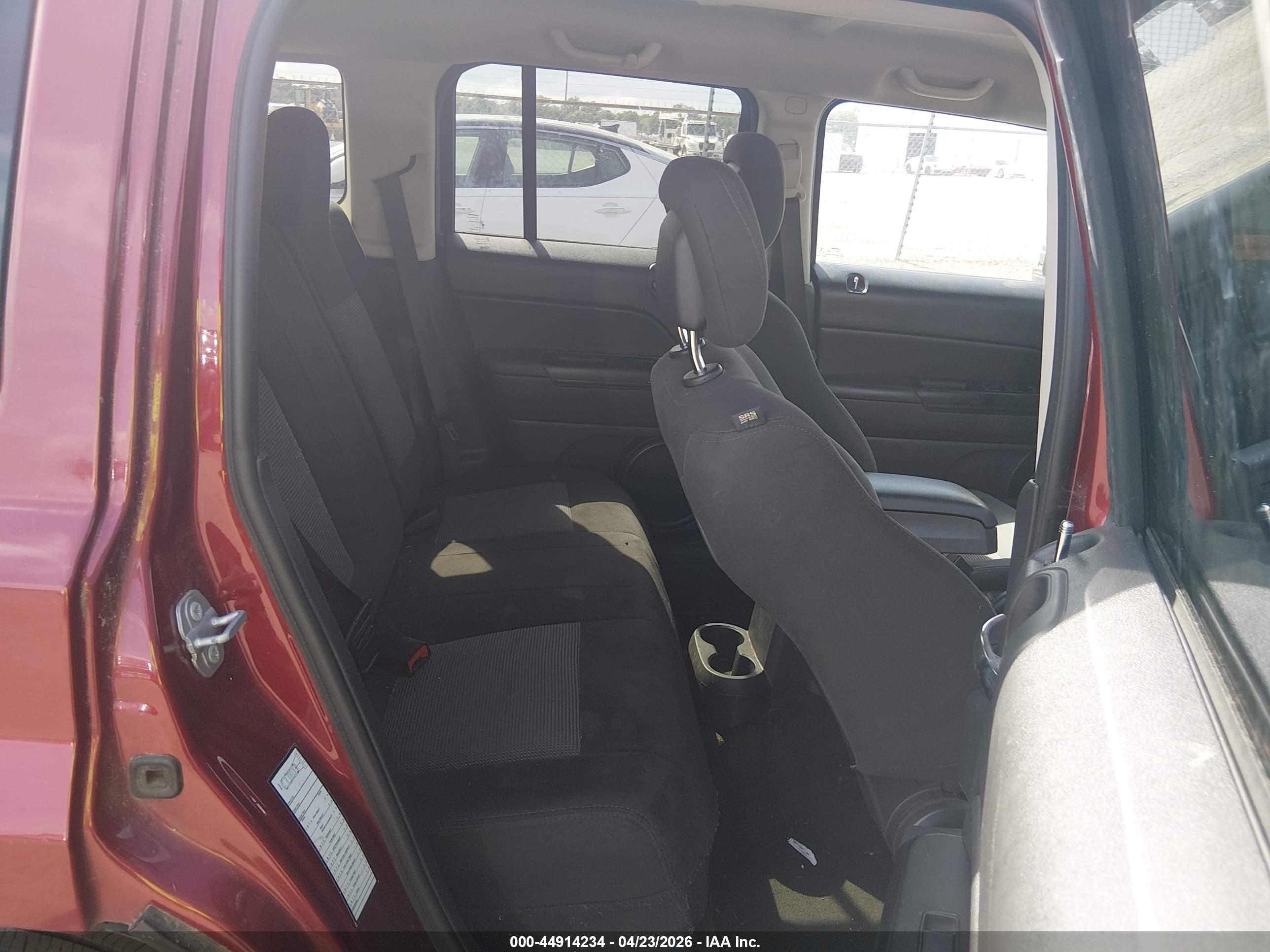 JEEP PATRIOT image 8