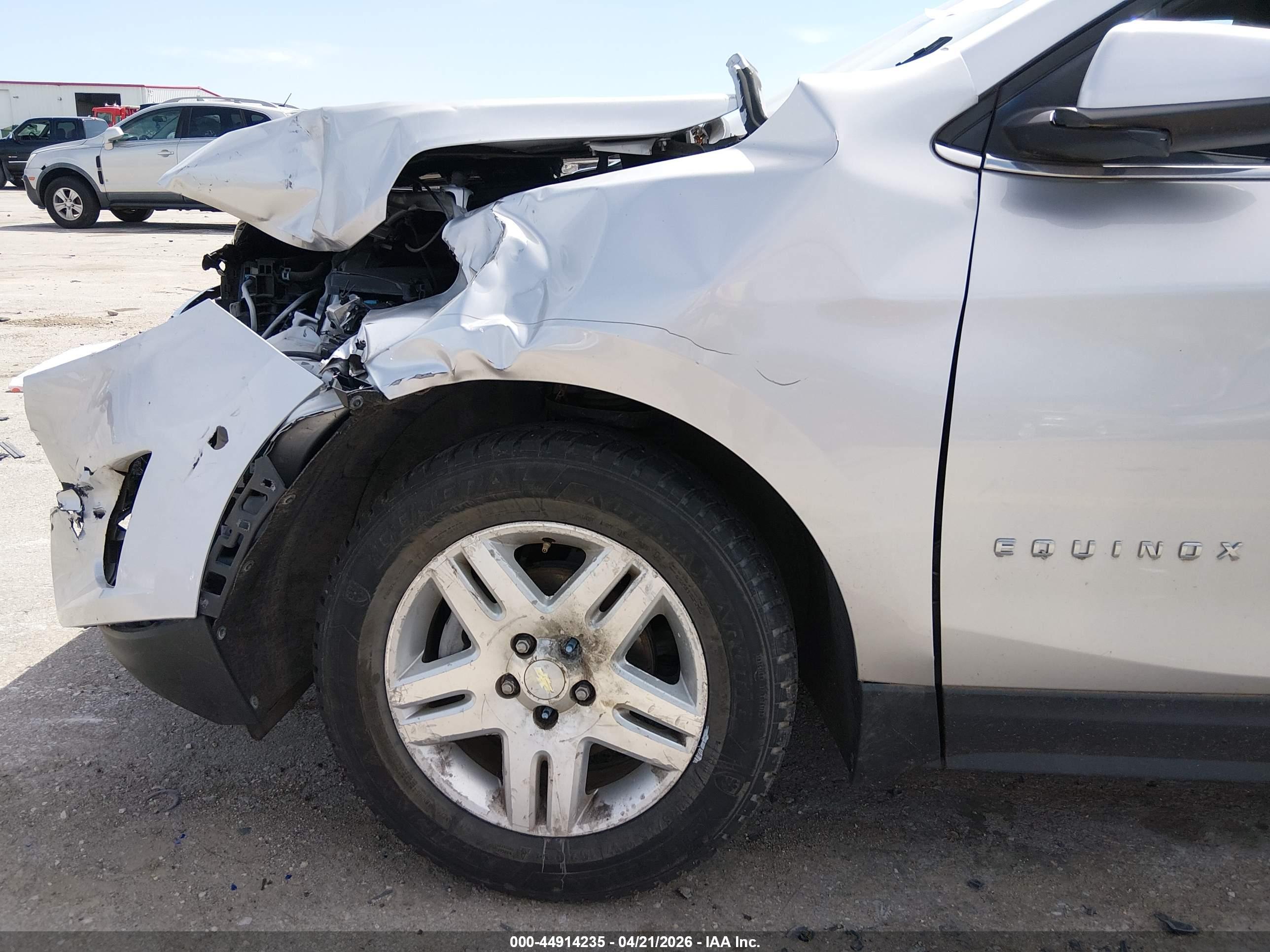CHEVROLET EQUINOX image 6