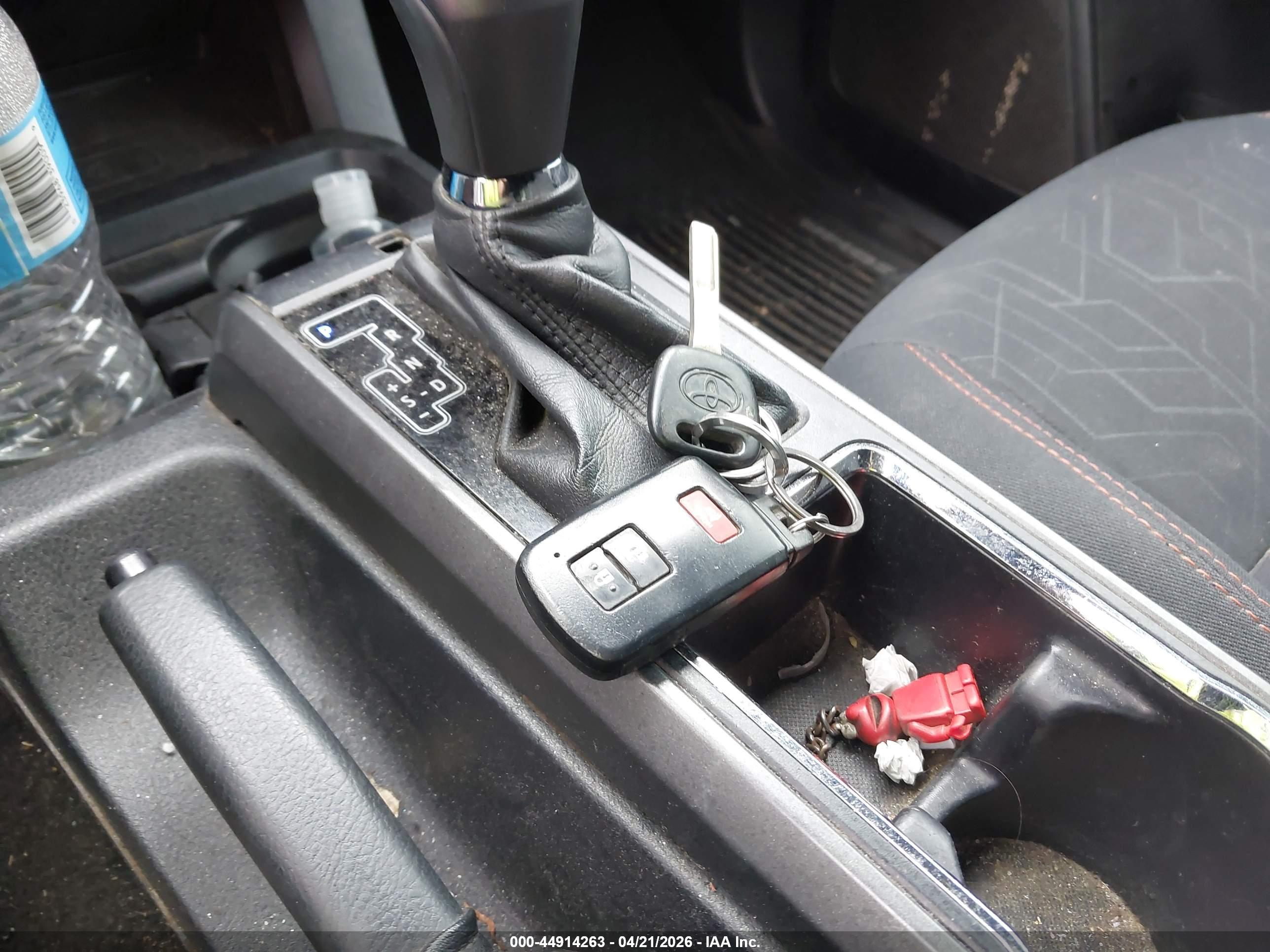 TOYOTA TACOMA image 11