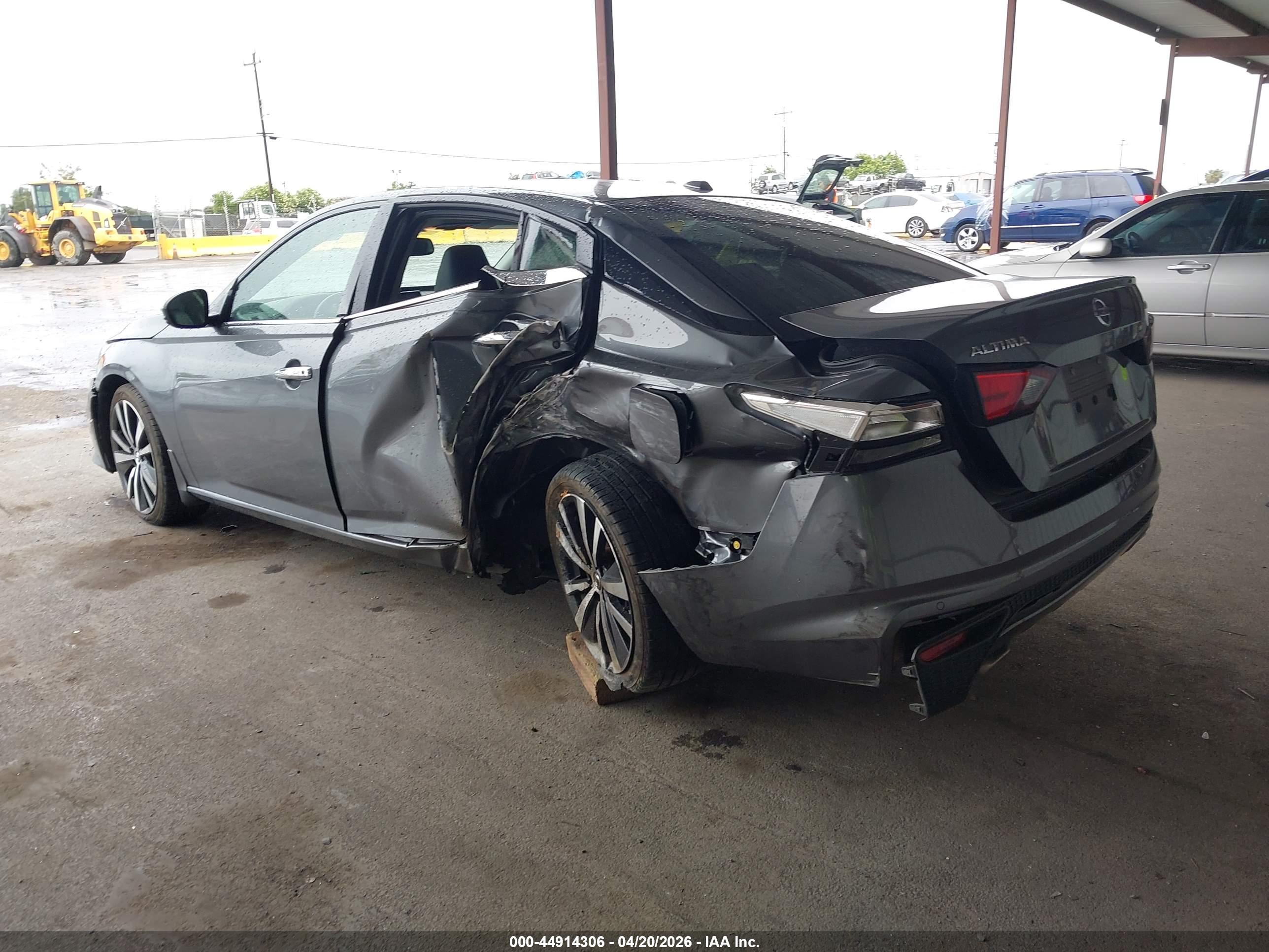 NISSAN ALTIMA image 3