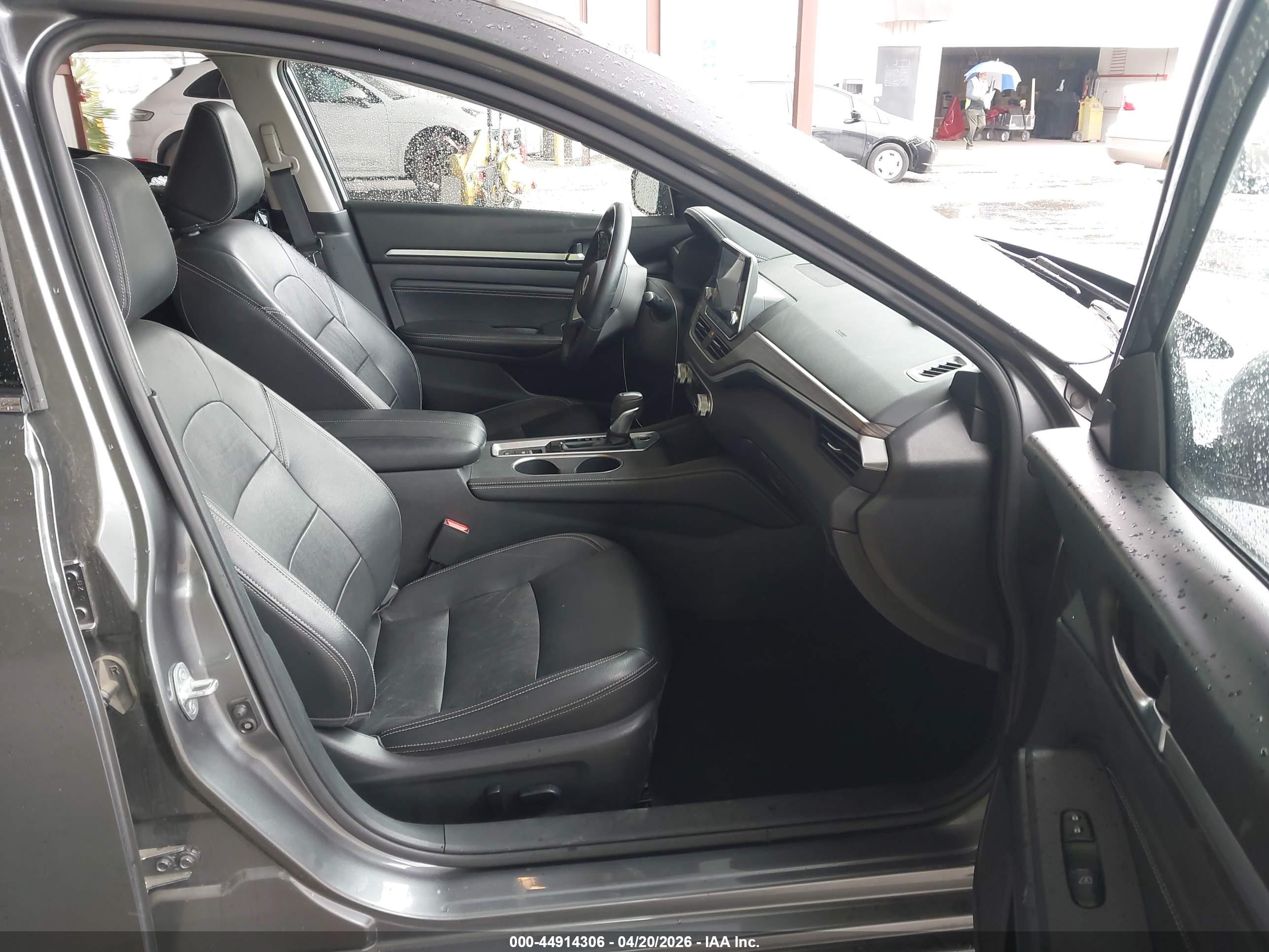 NISSAN ALTIMA image 5