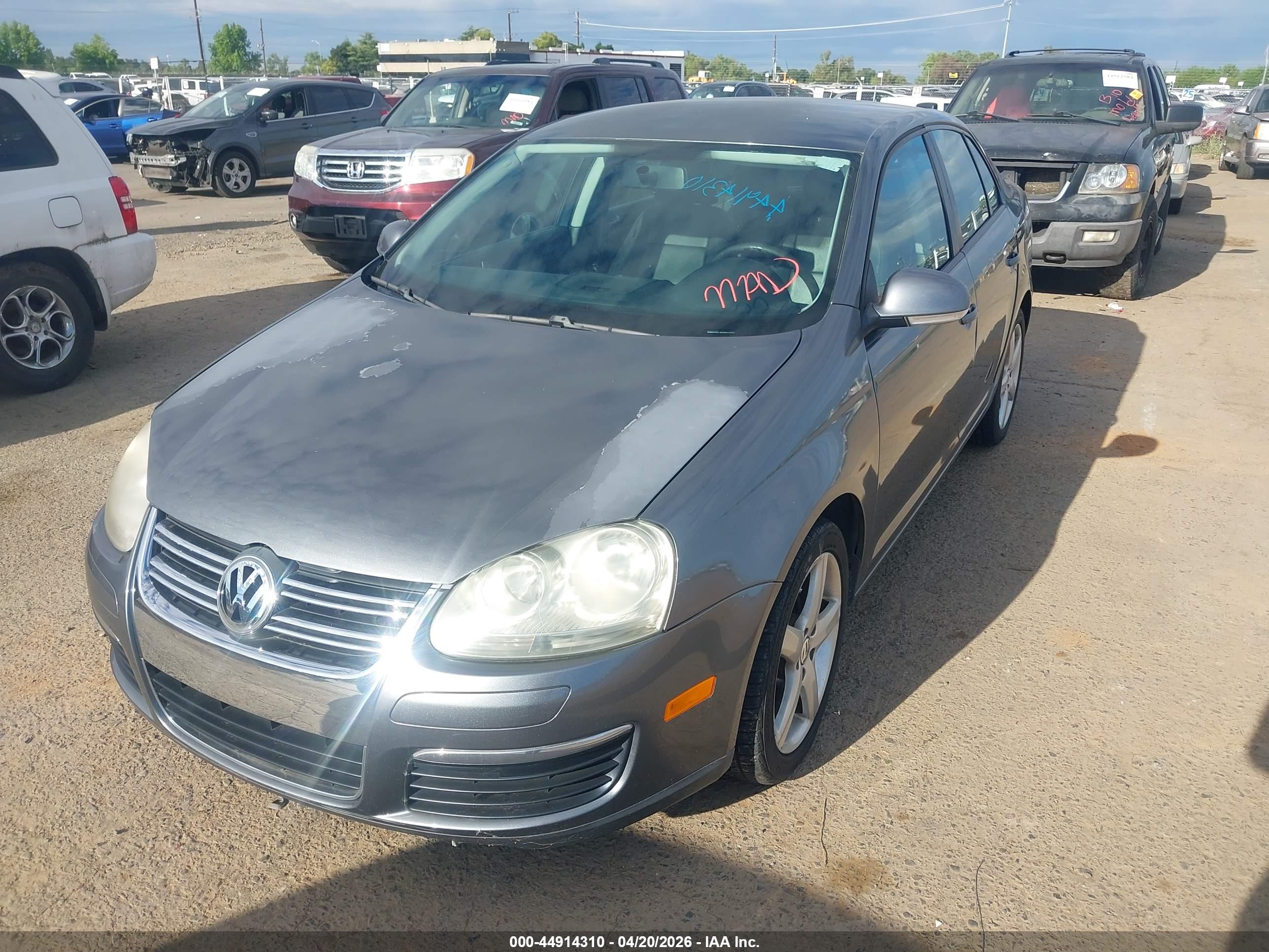 VOLKSWAGEN JETTA image 2