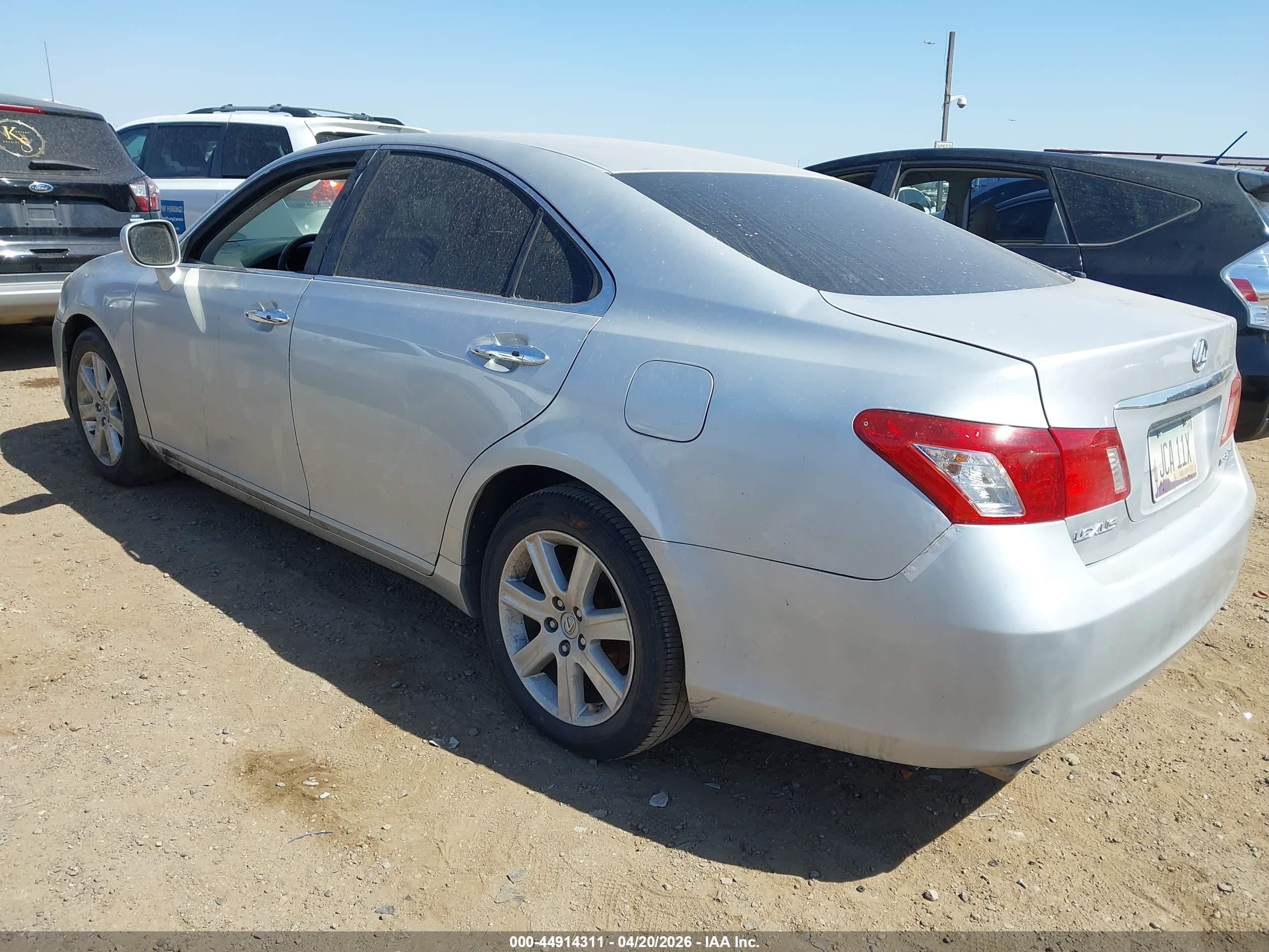 LEXUS ES image 3