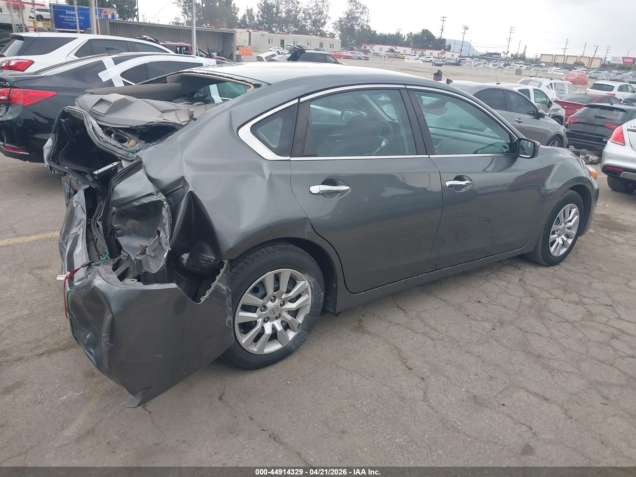 NISSAN ALTIMA image 4
