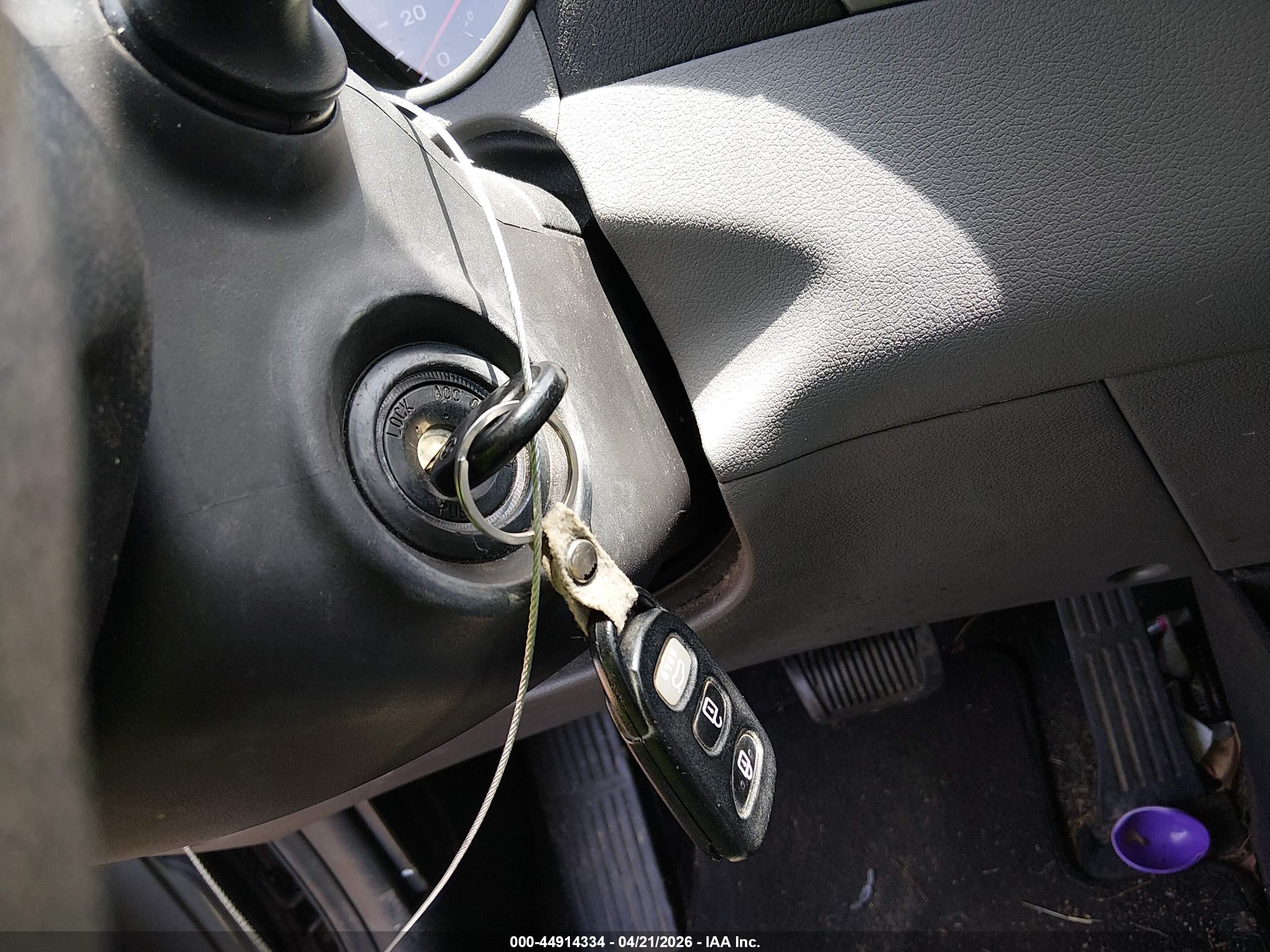 HYUNDAI ELANTRA image 11