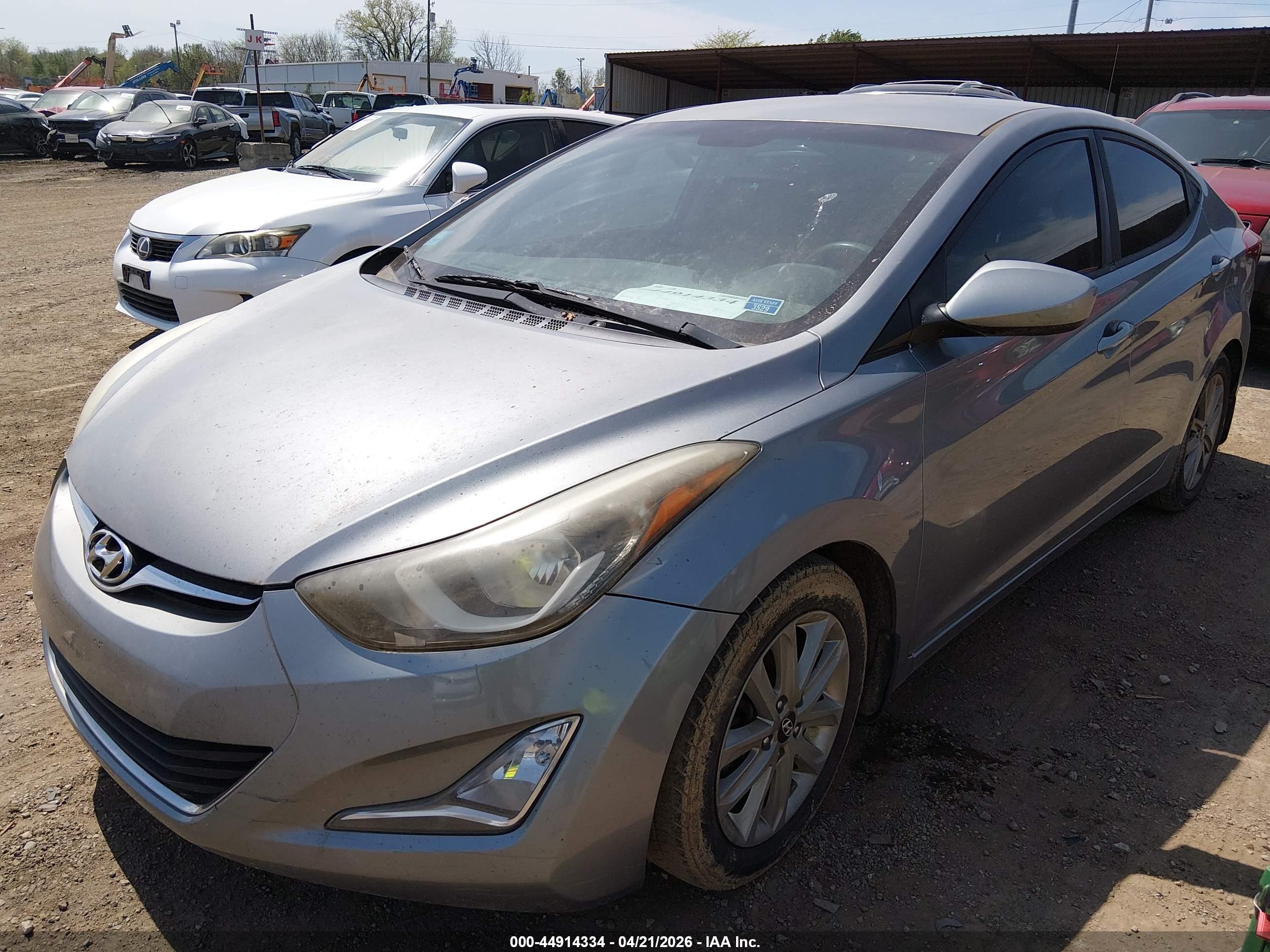 HYUNDAI ELANTRA image 2