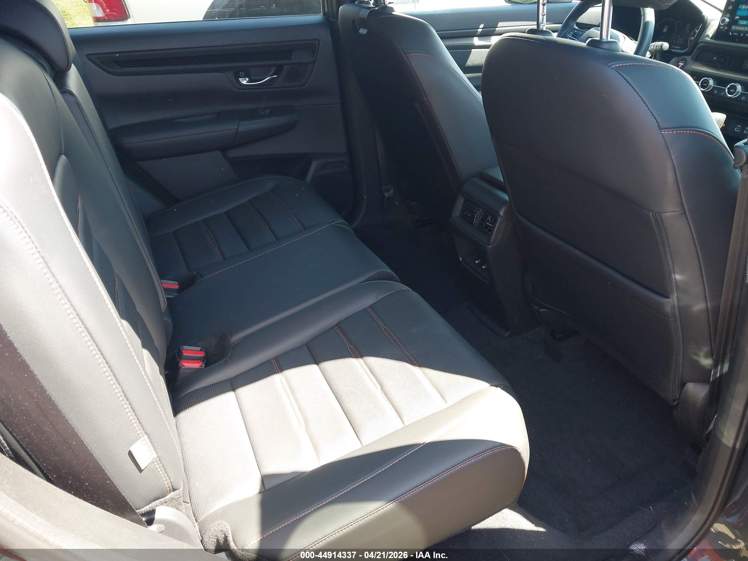 HONDA CR-V image 8