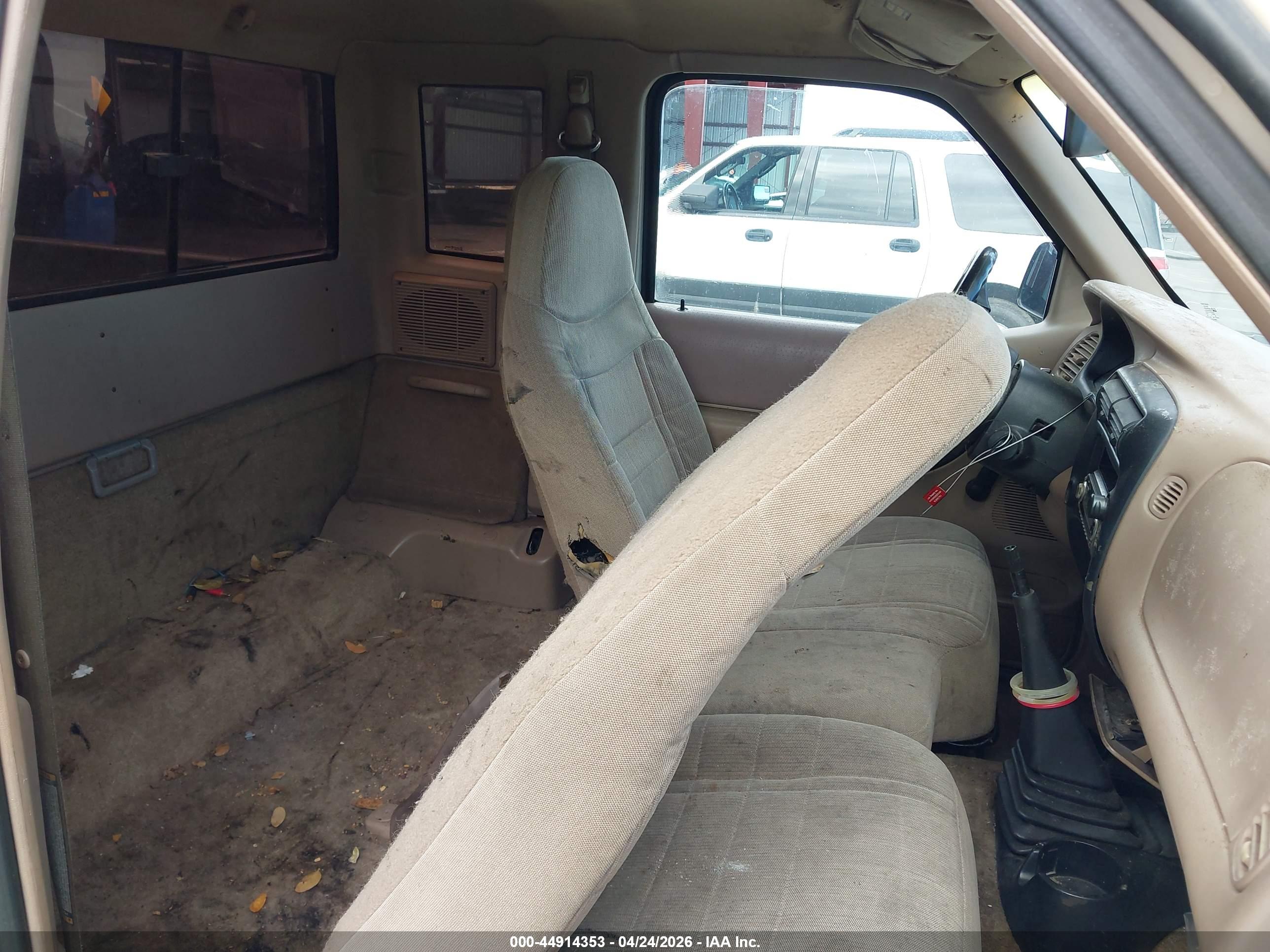 FORD RANGER image 8