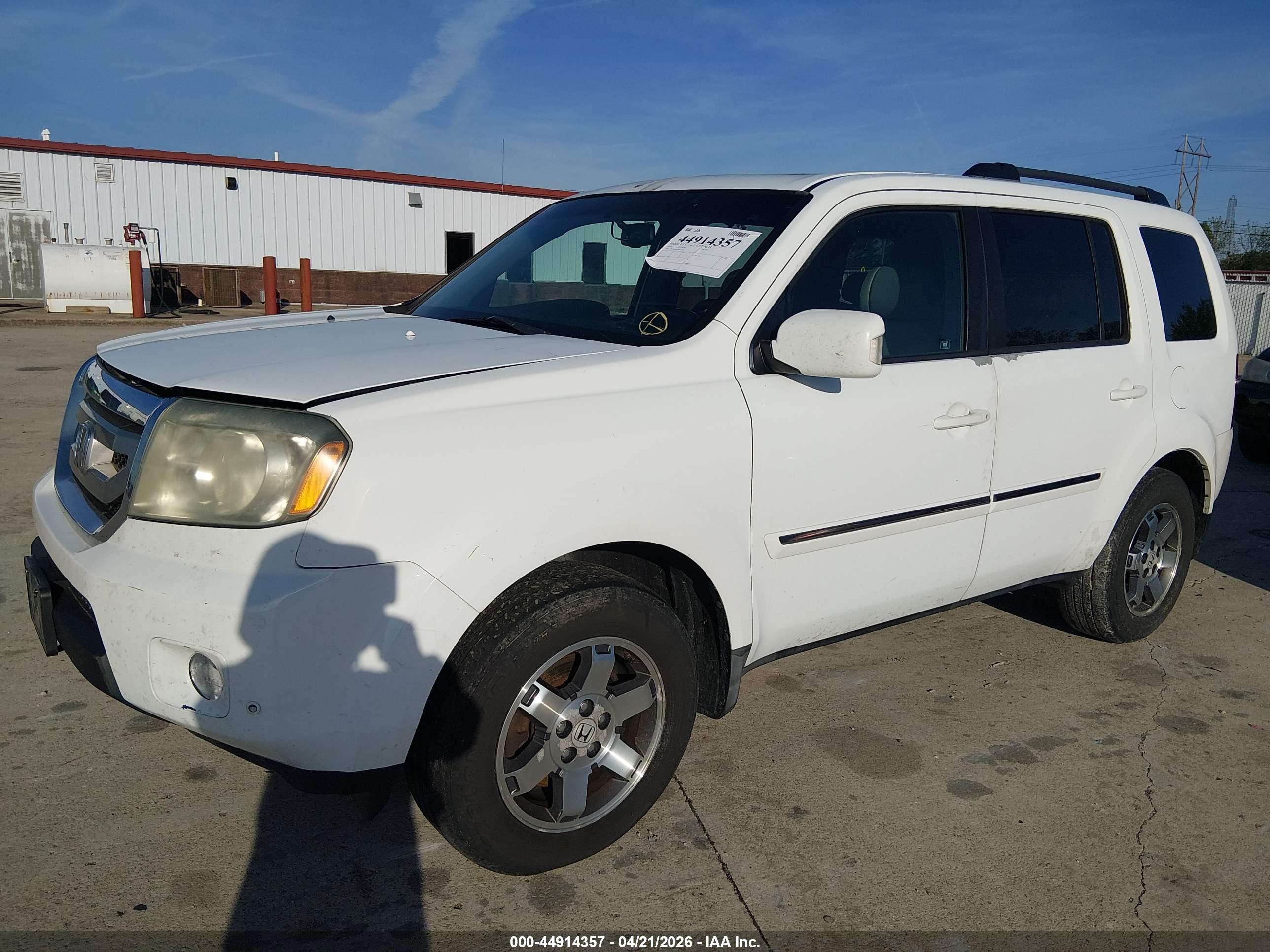 HONDA PILOT image 2