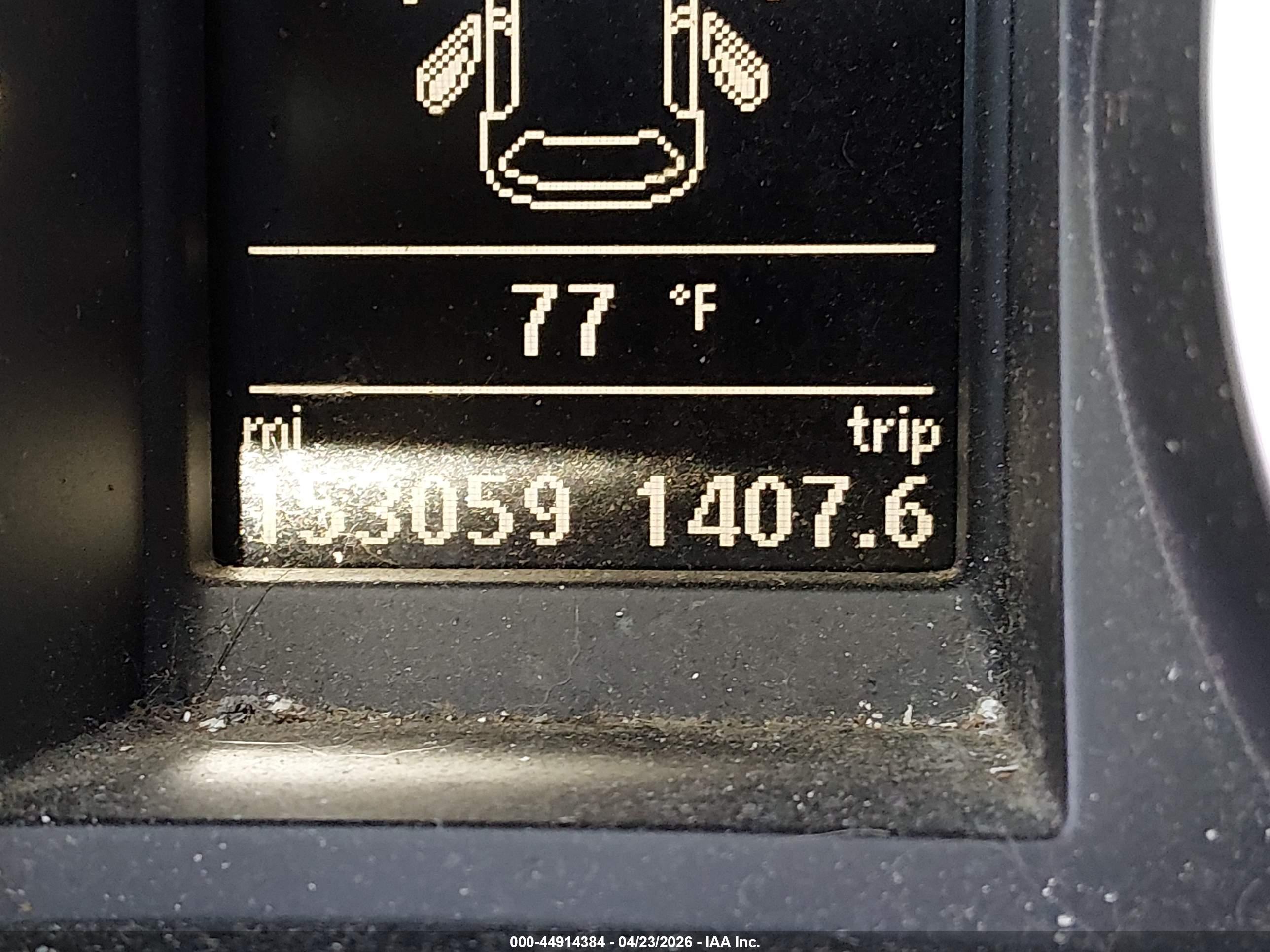 VOLKSWAGEN GTI image 7