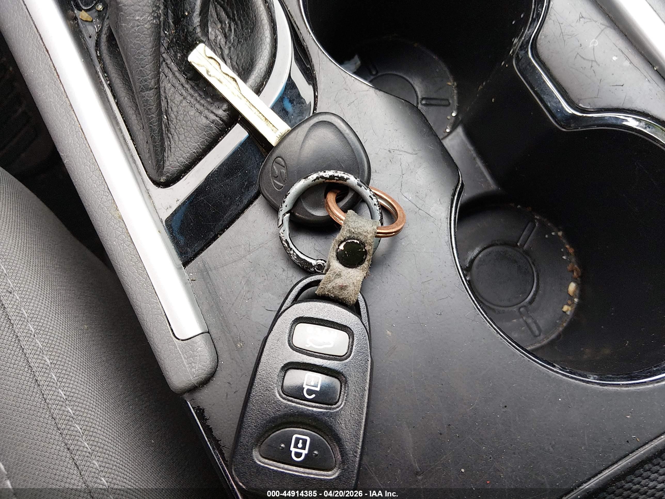 HYUNDAI SONATA image 11