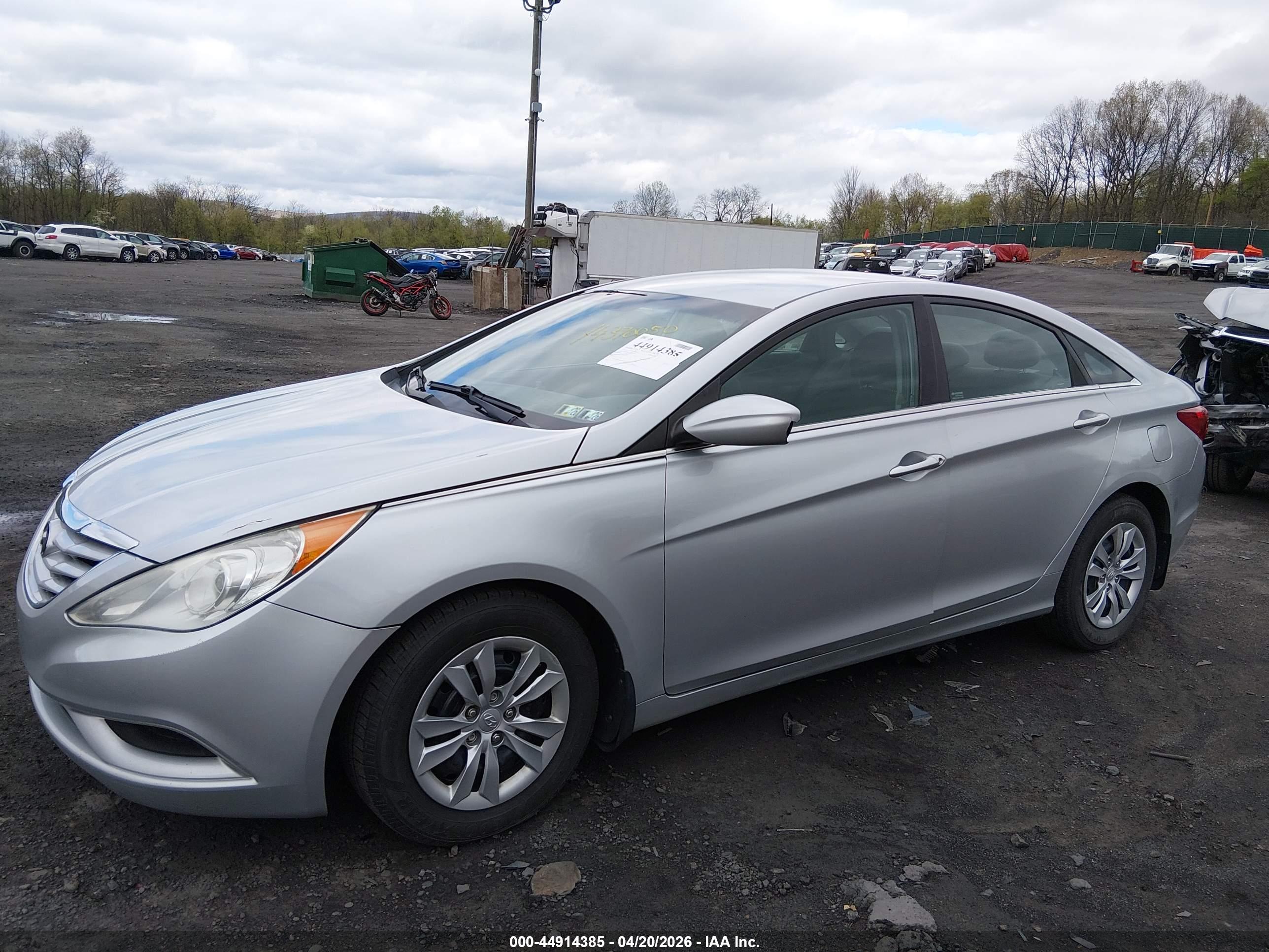 HYUNDAI SONATA image 6
