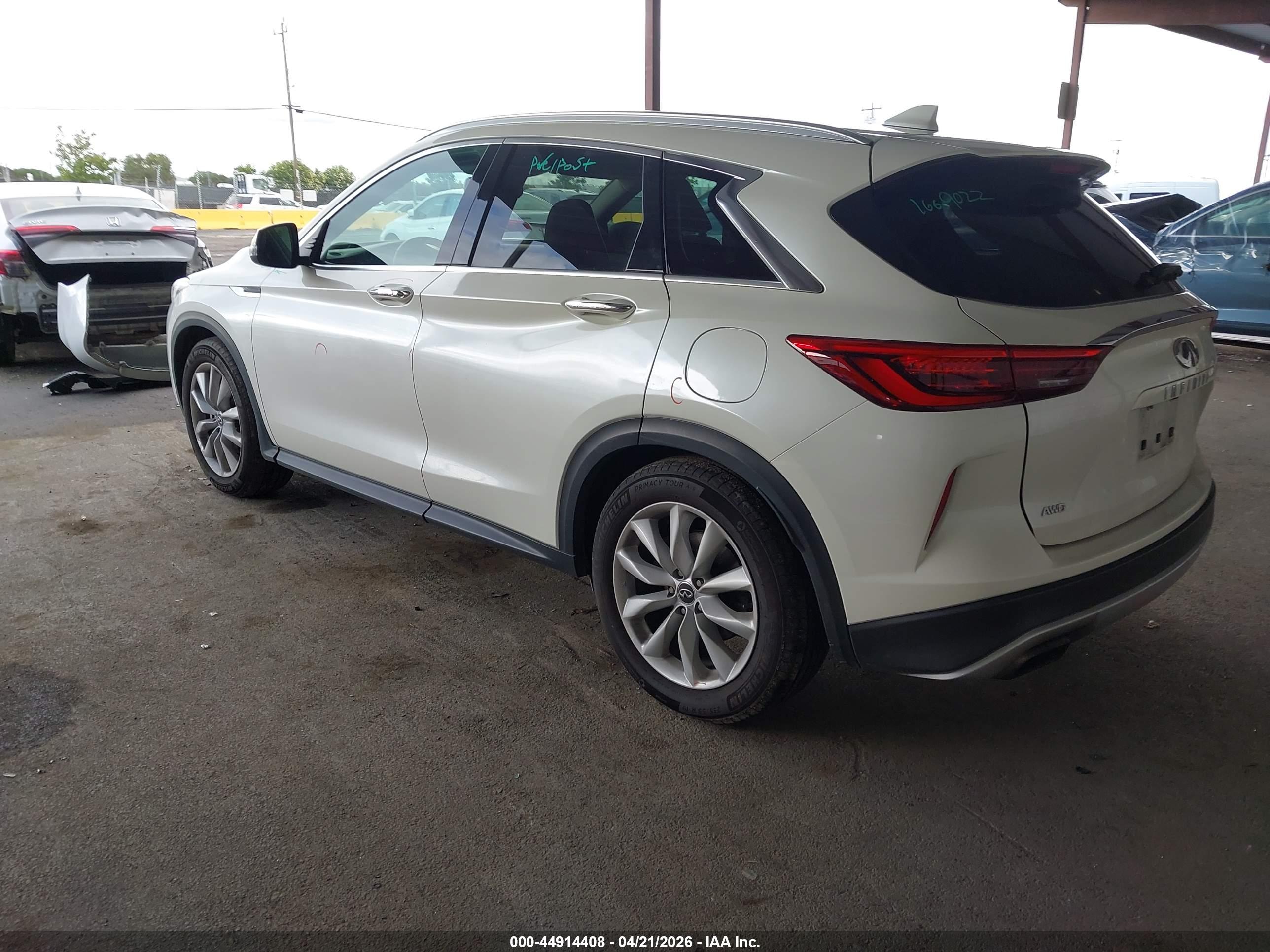 INFINITI QX50 image 3
