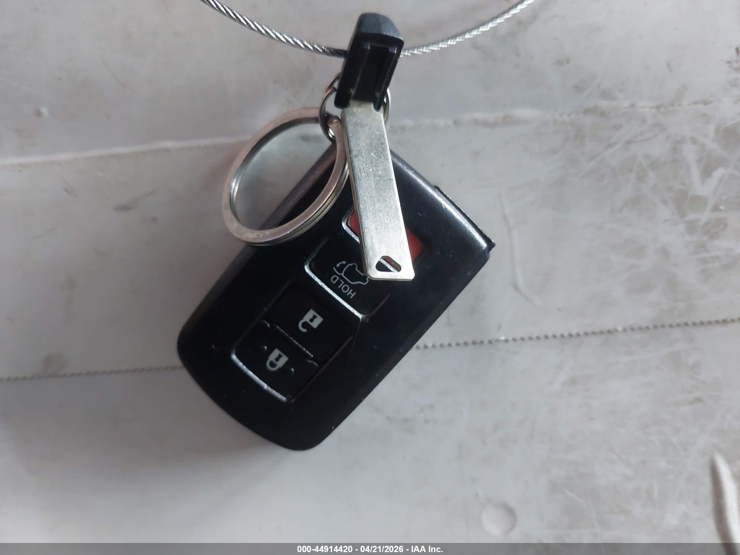 TOYOTA HIGHLANDER image 11