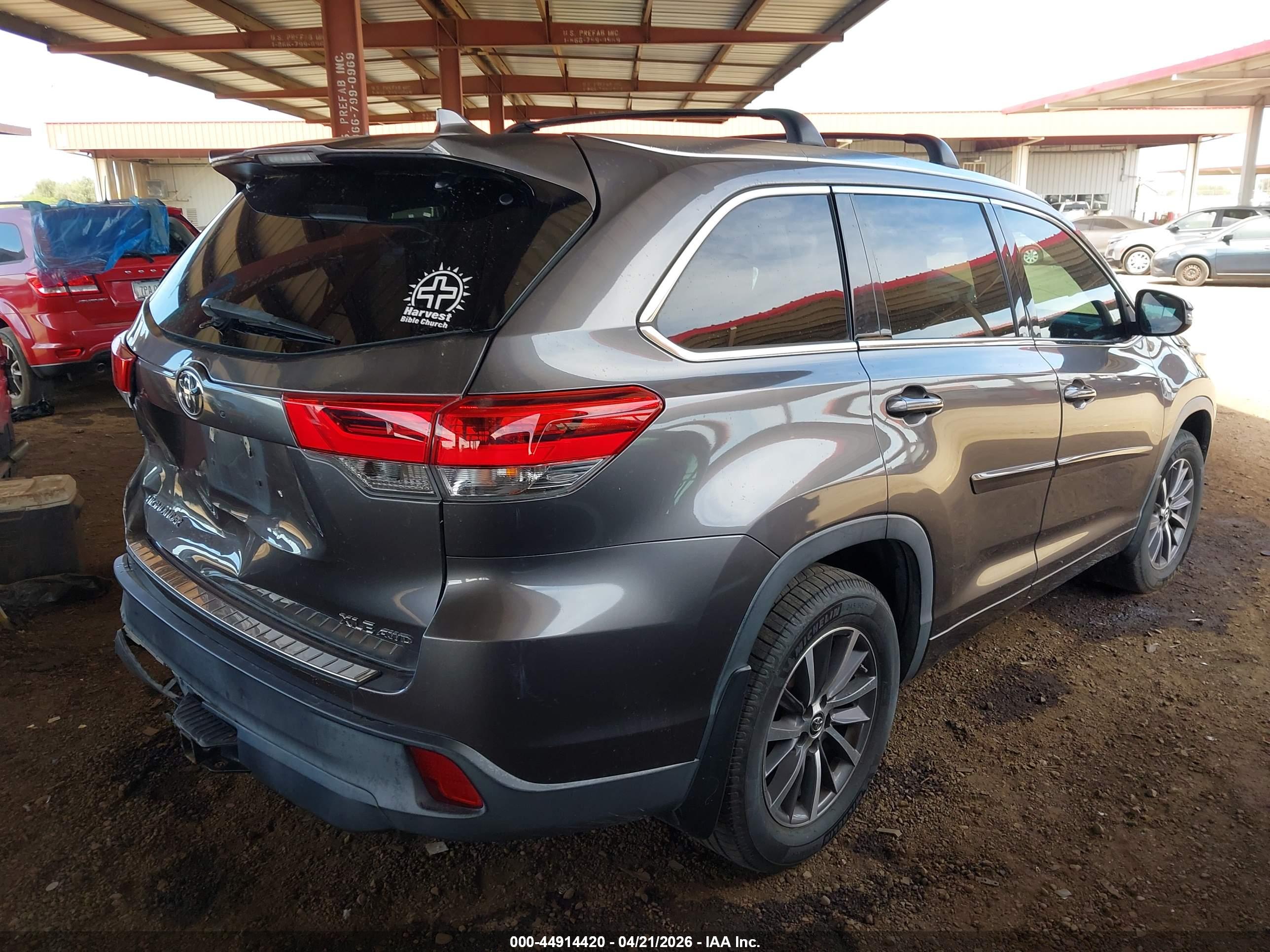 TOYOTA HIGHLANDER image 4