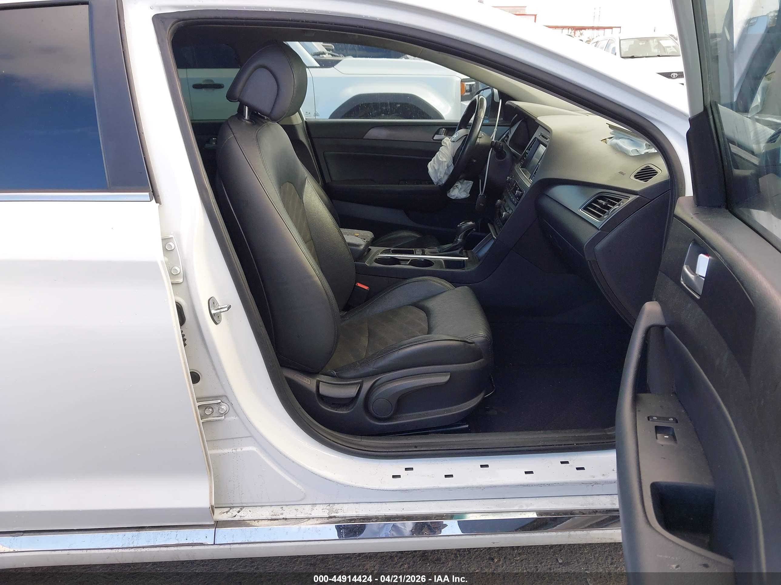 HYUNDAI SONATA image 5