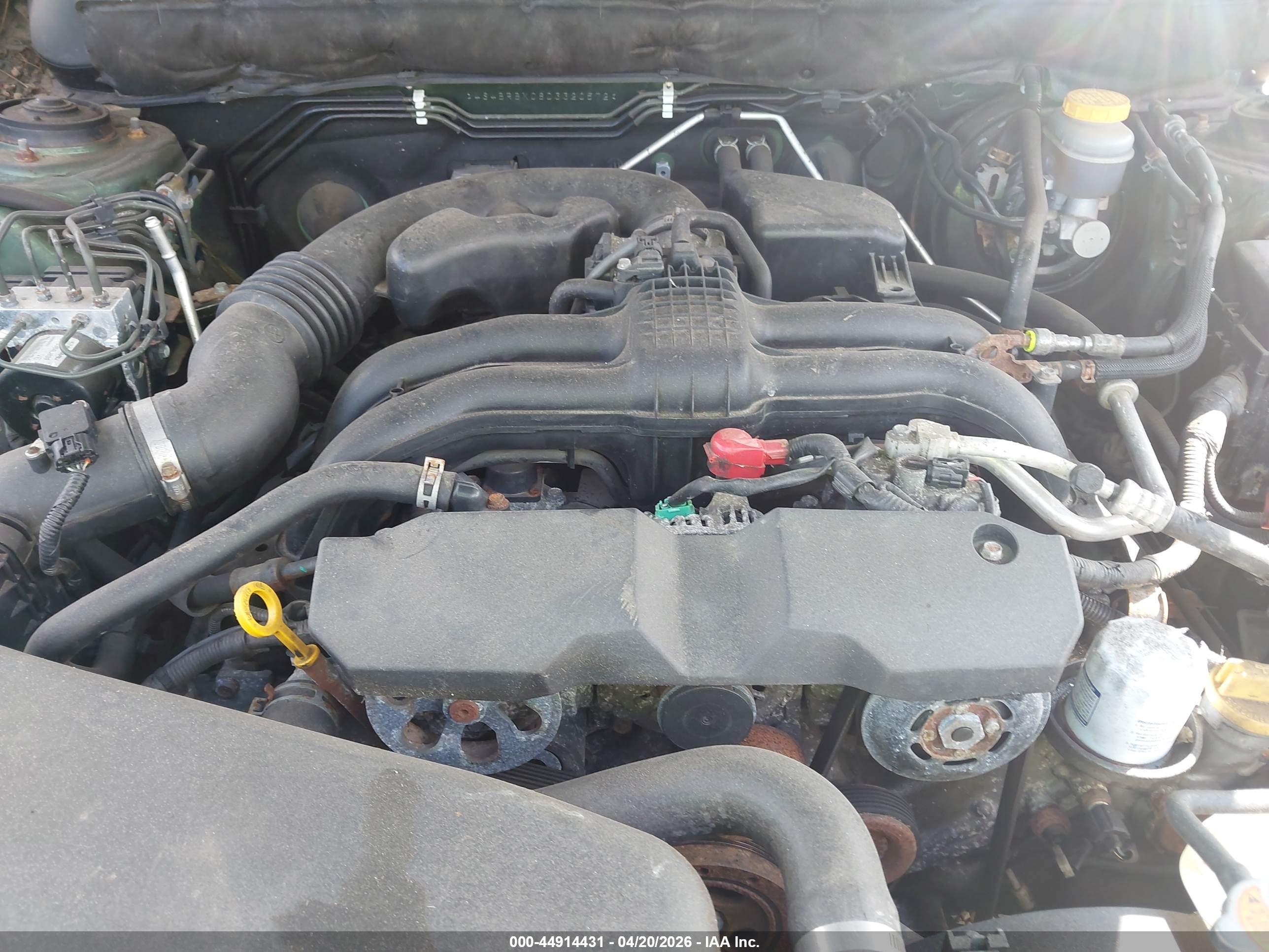 SUBARU OUTBACK image 10
