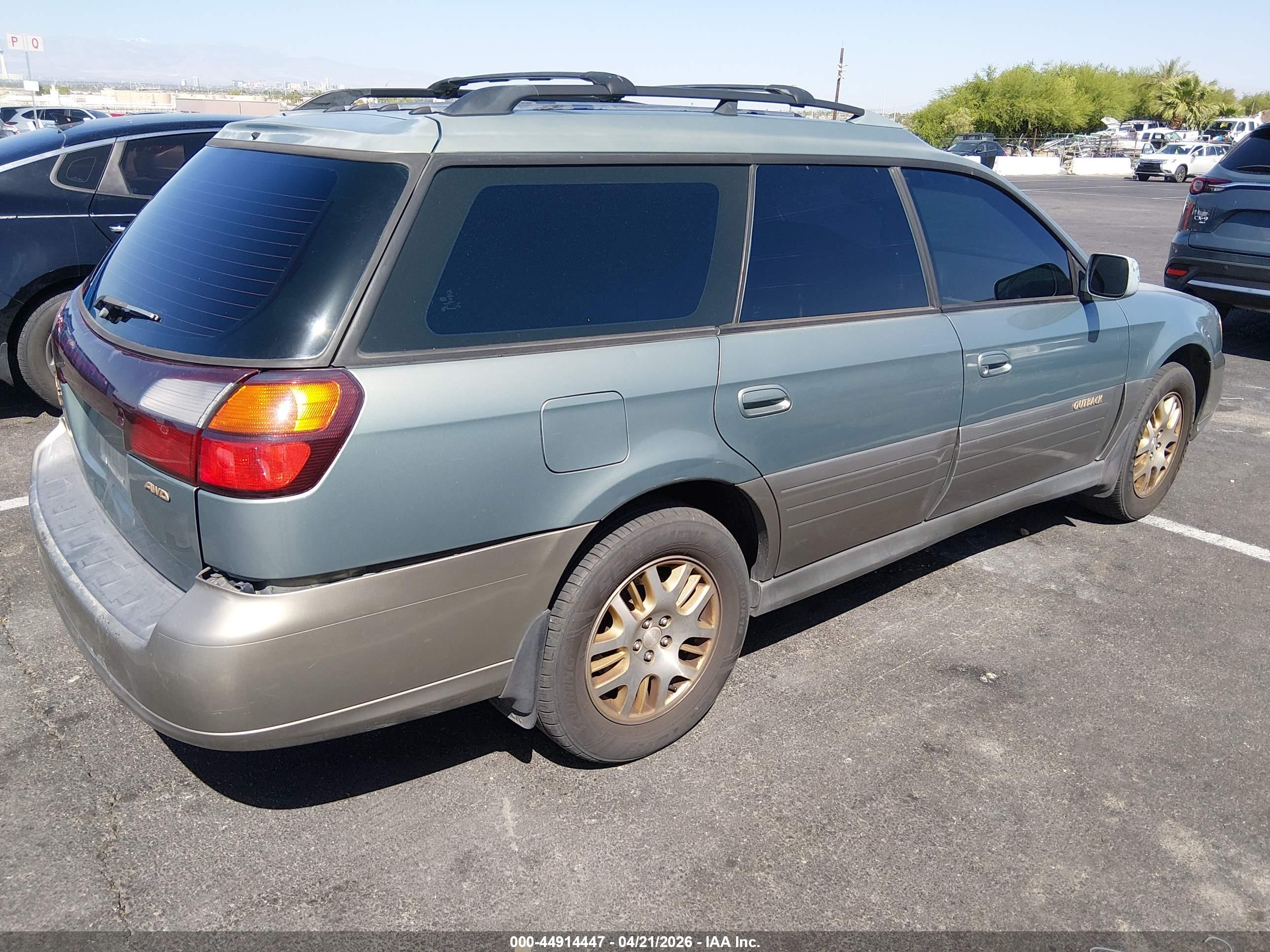 SUBARU OUTBACK image 4