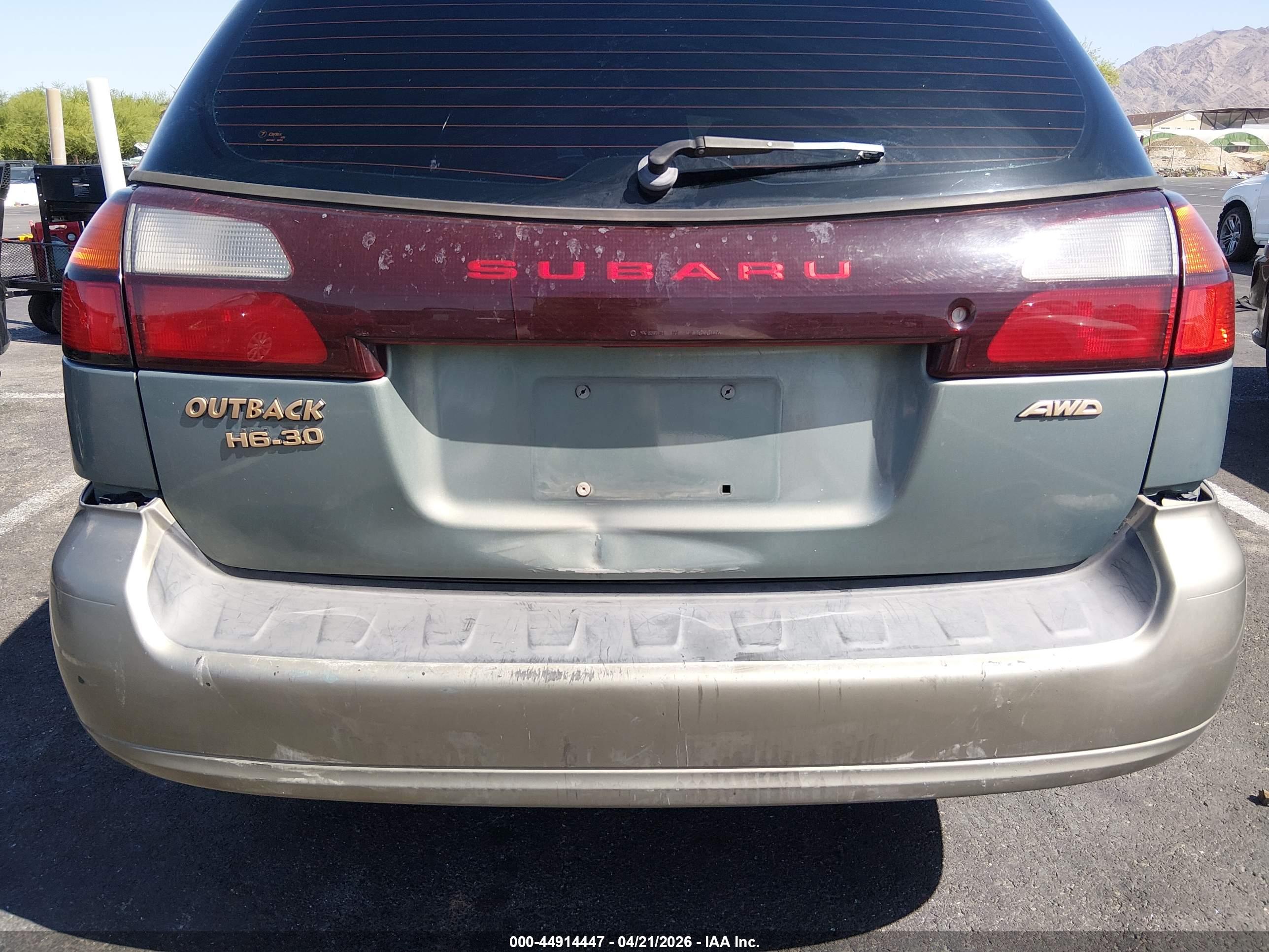 SUBARU OUTBACK image 6