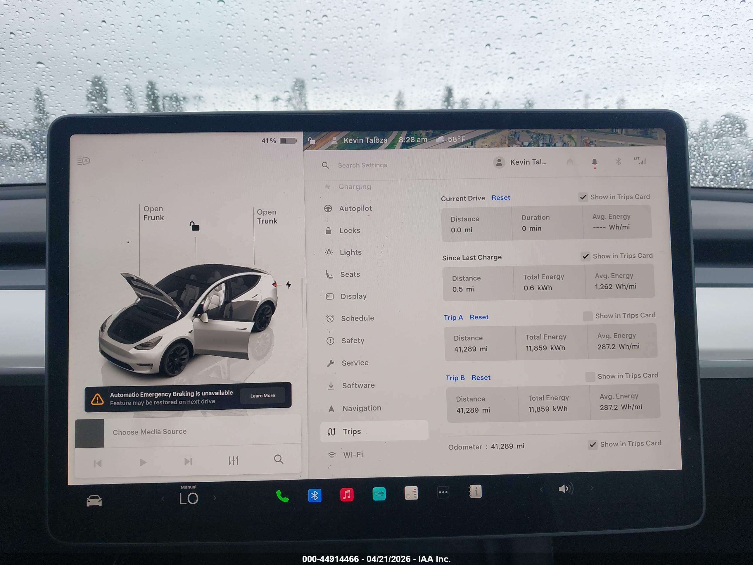 TESLA MODEL image 7