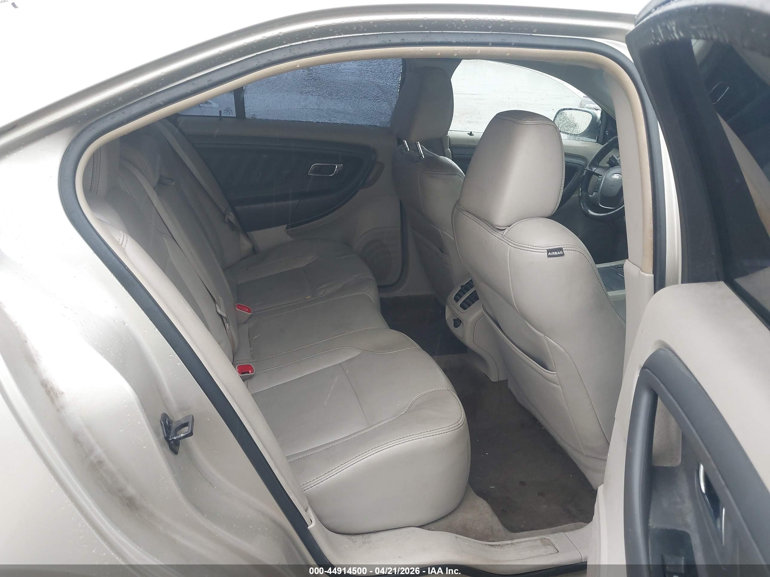 FORD TAURUS image 8