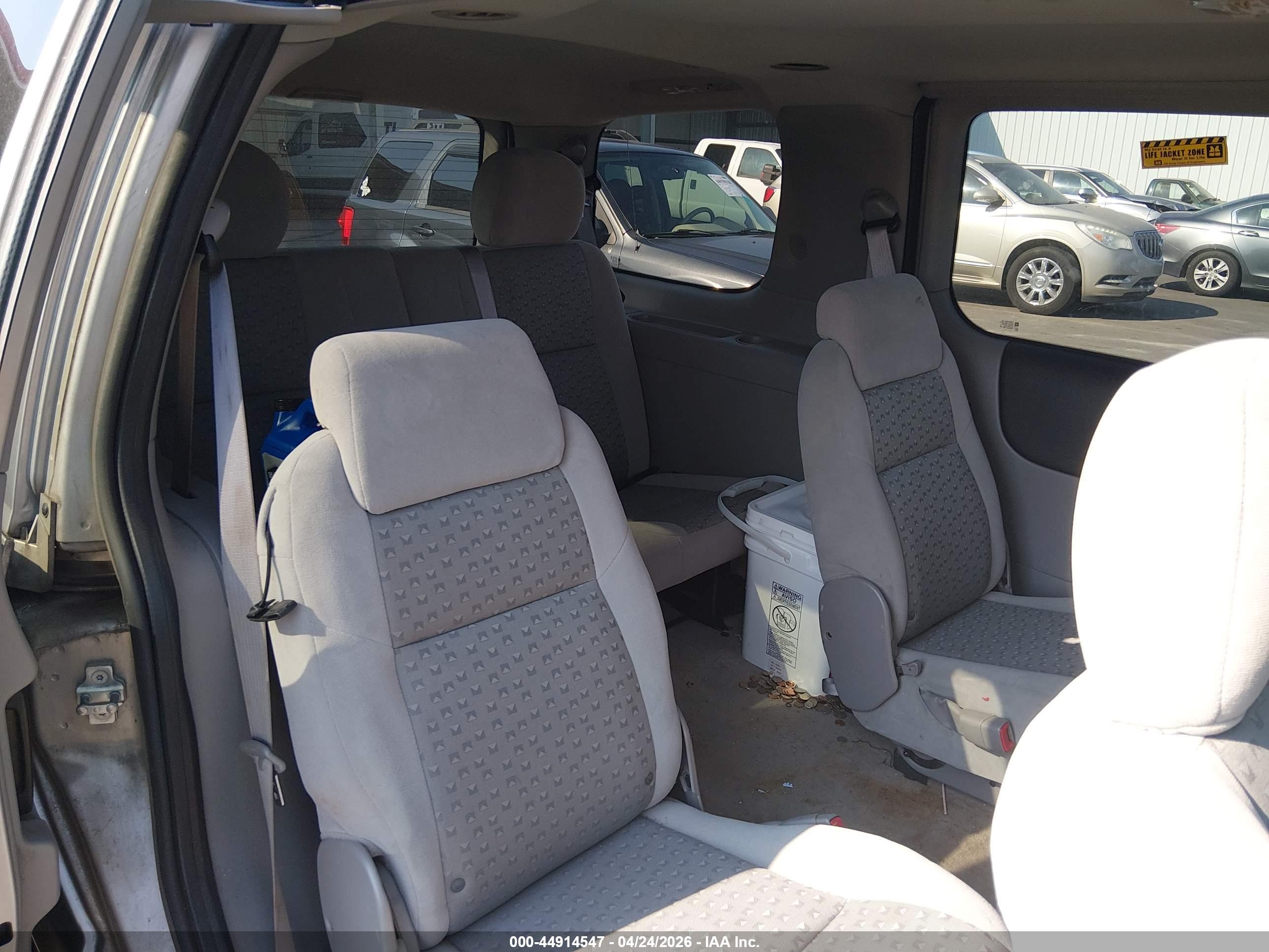 CHEVROLET UPLANDER image 8