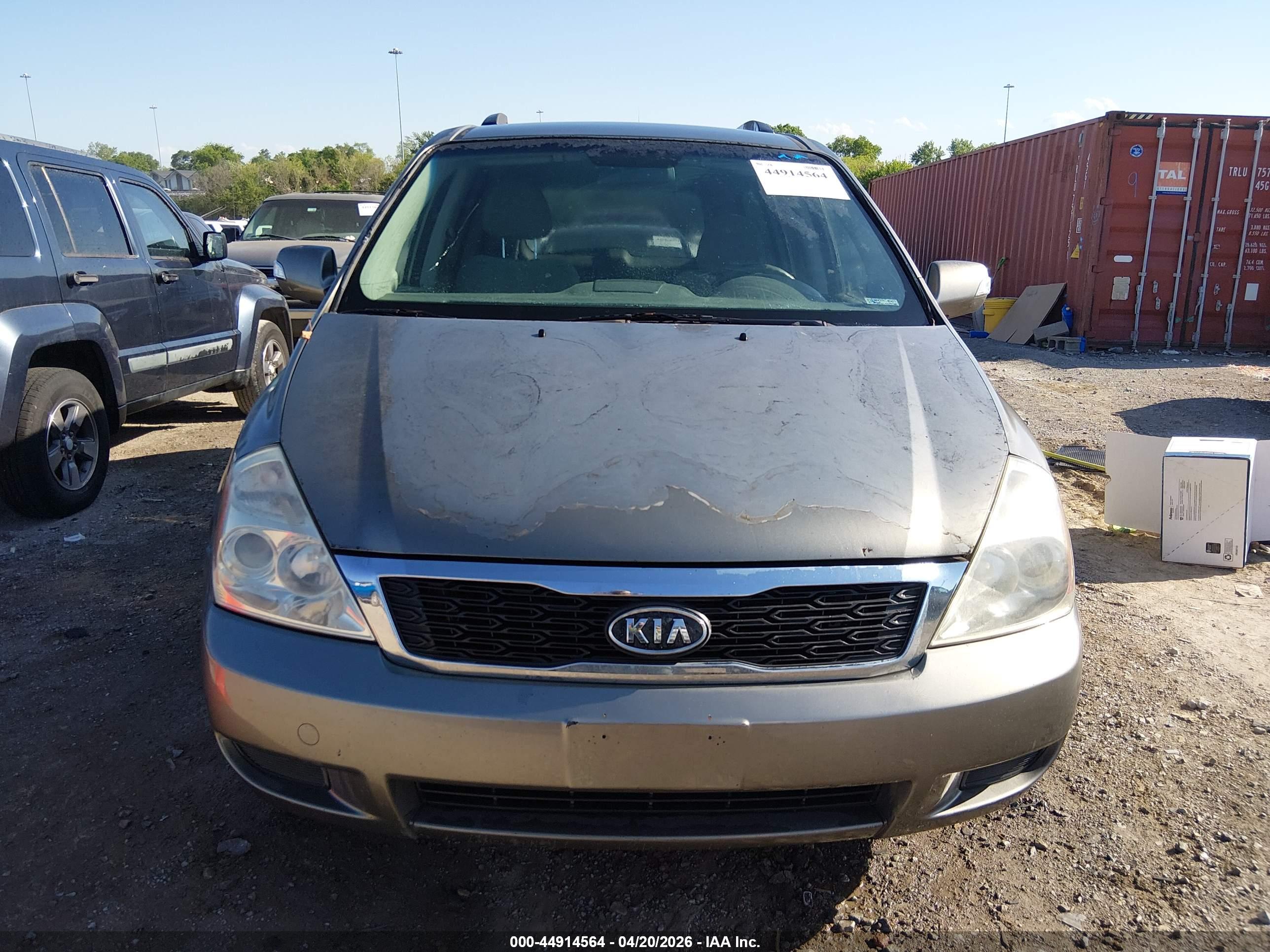 KIA SEDONA image 6