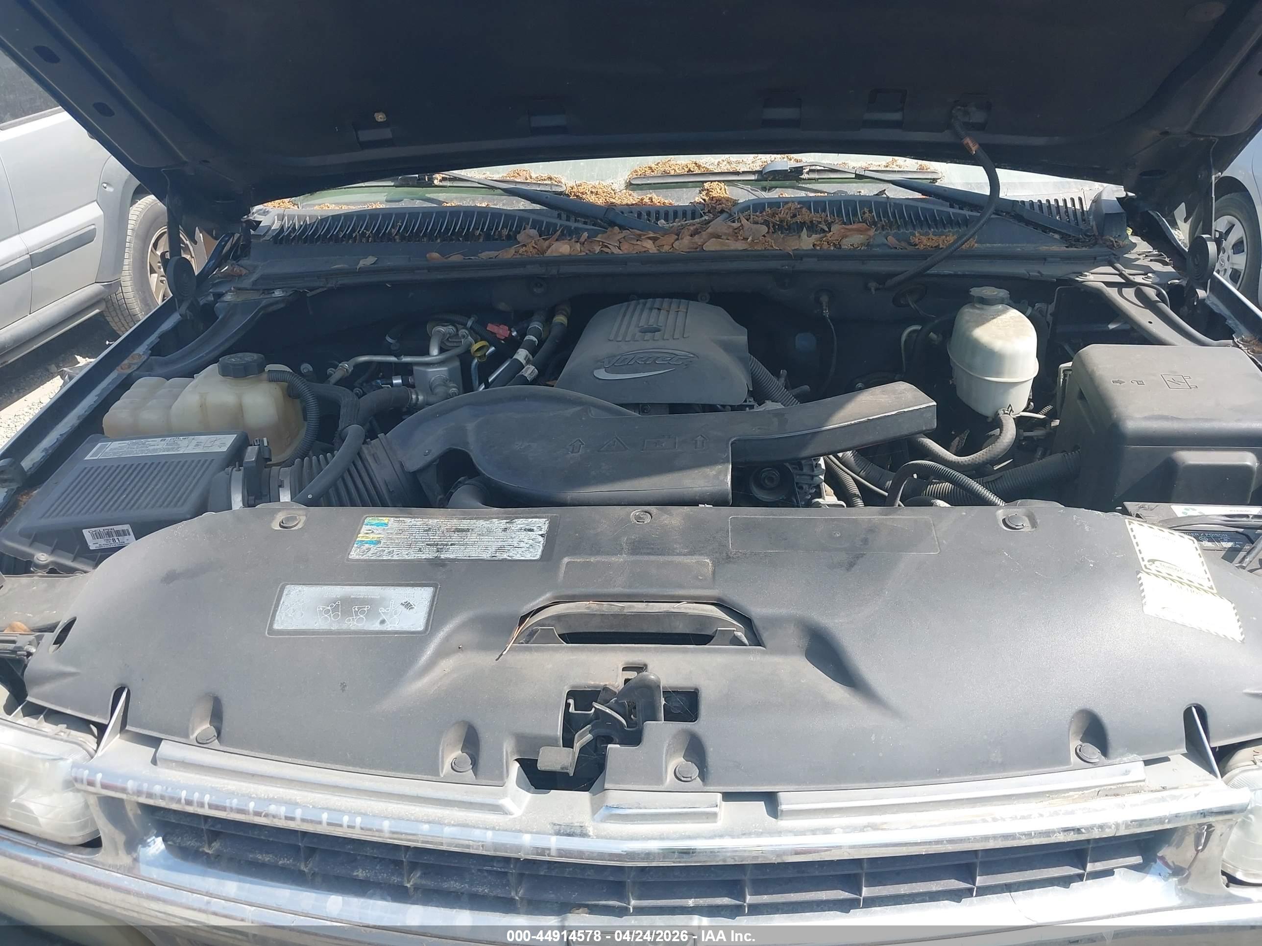 CHEVROLET TAHOE image 10