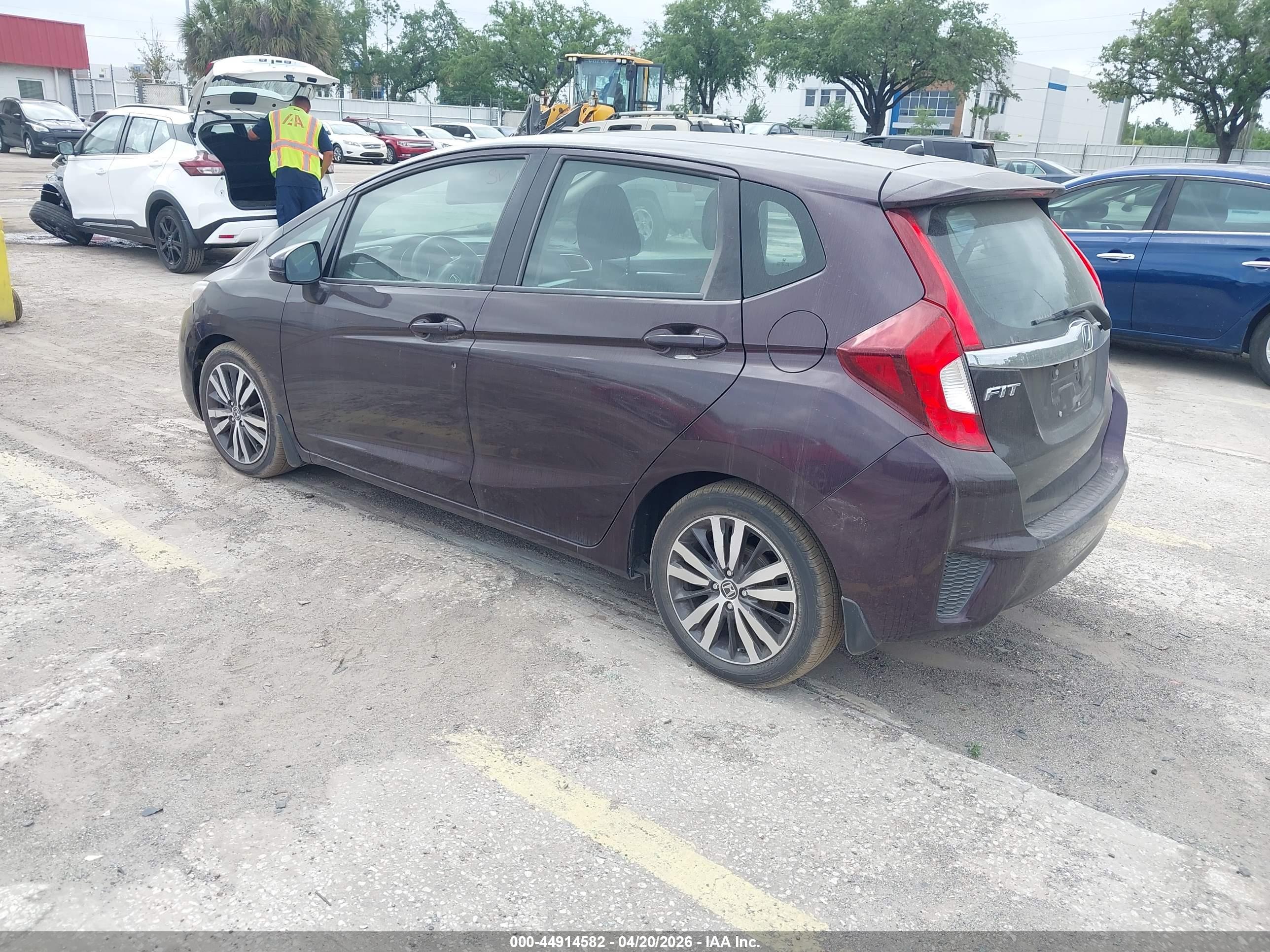 HONDA FIT image 3