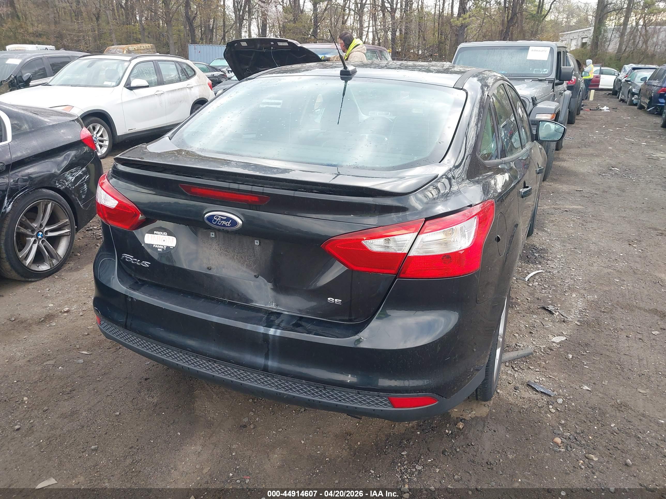 FORD FOCUS image 6