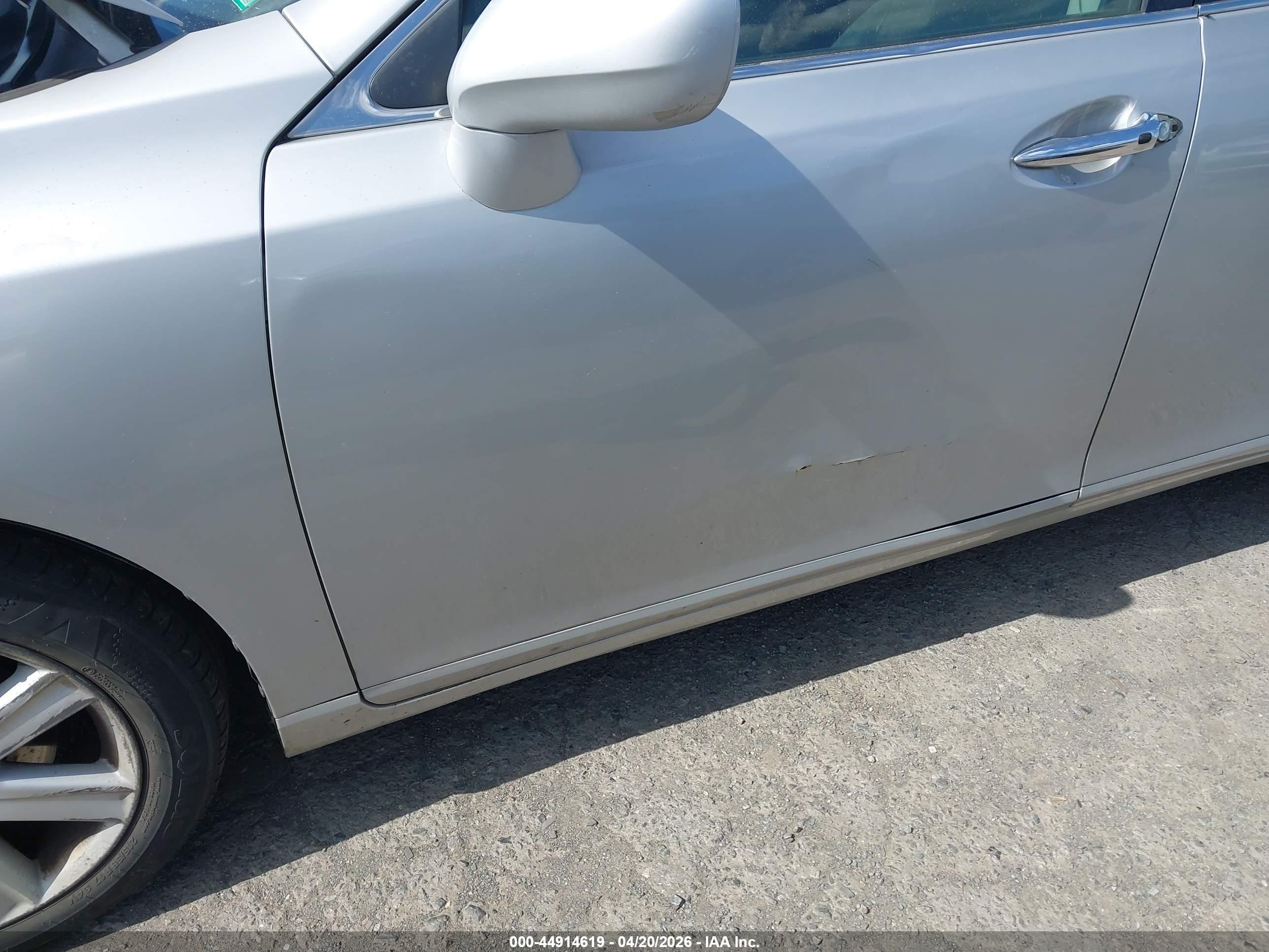 LEXUS ES image 6