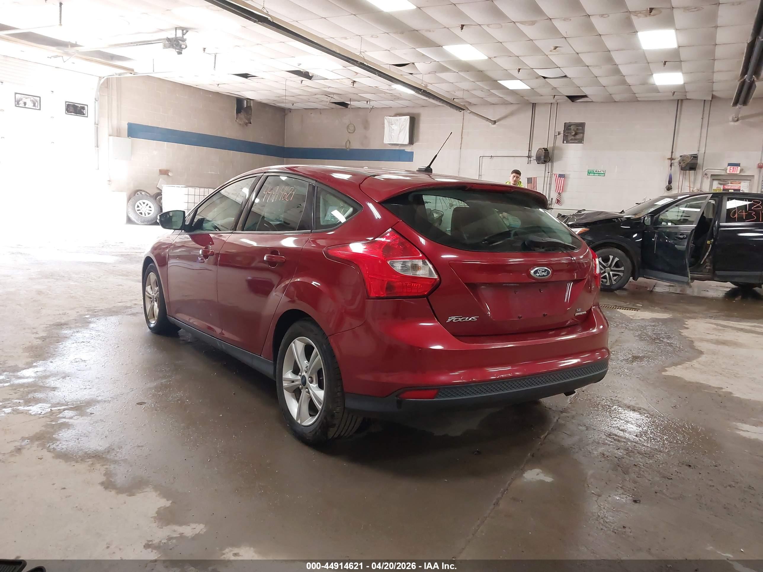 FORD FOCUS image 3
