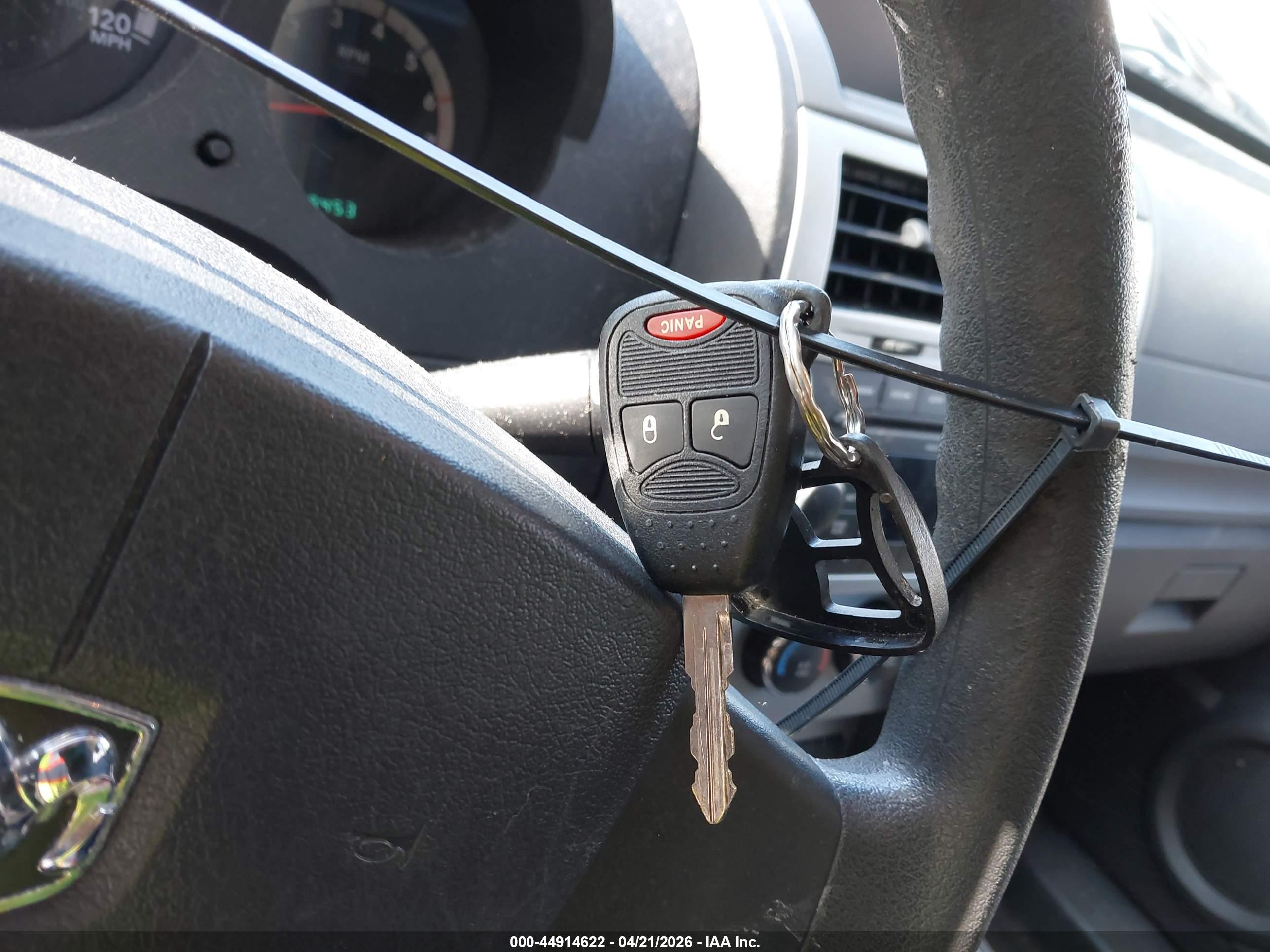DODGE NITRO image 11