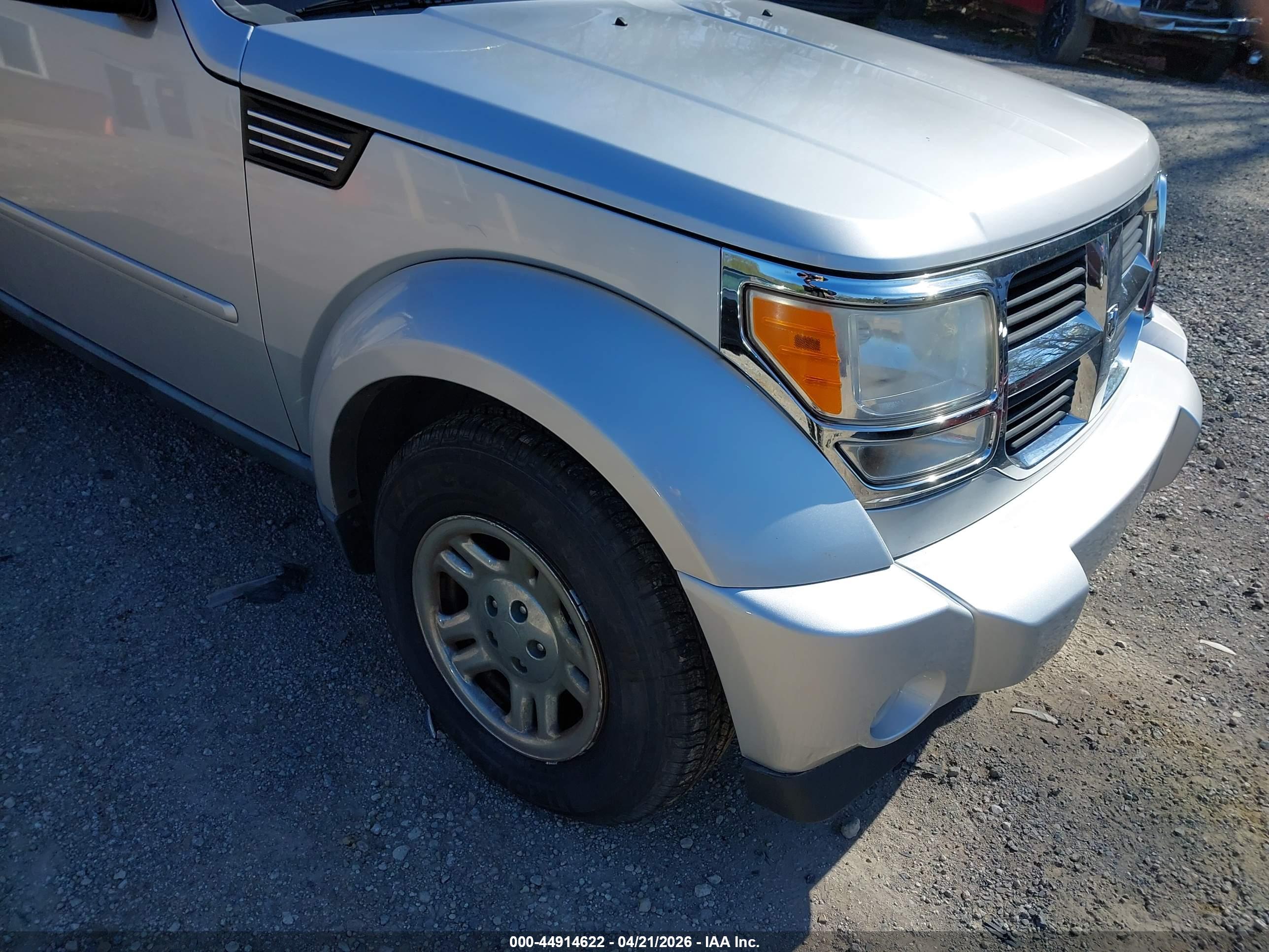 DODGE NITRO image 6
