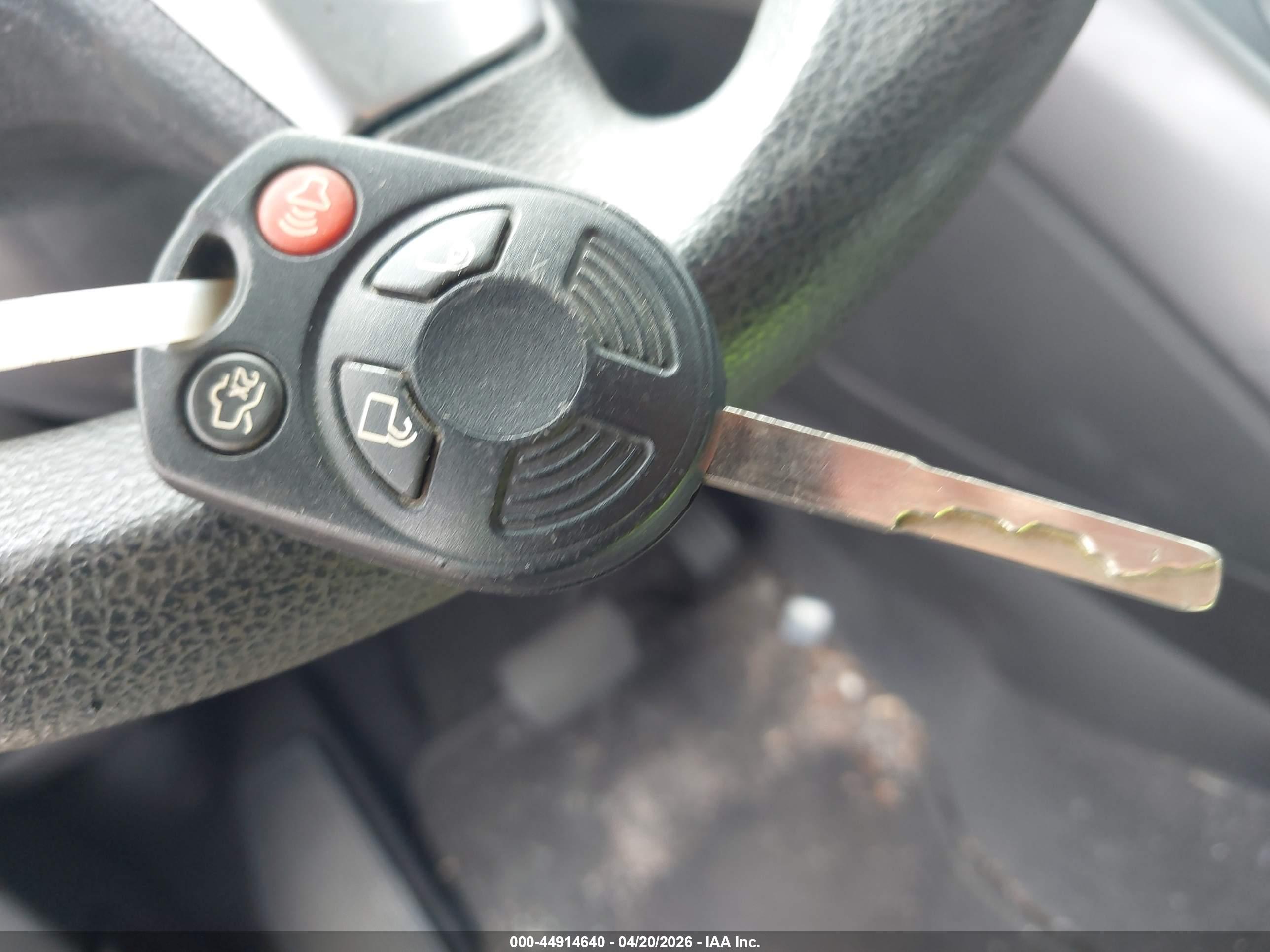 FORD ESCAPE image 11