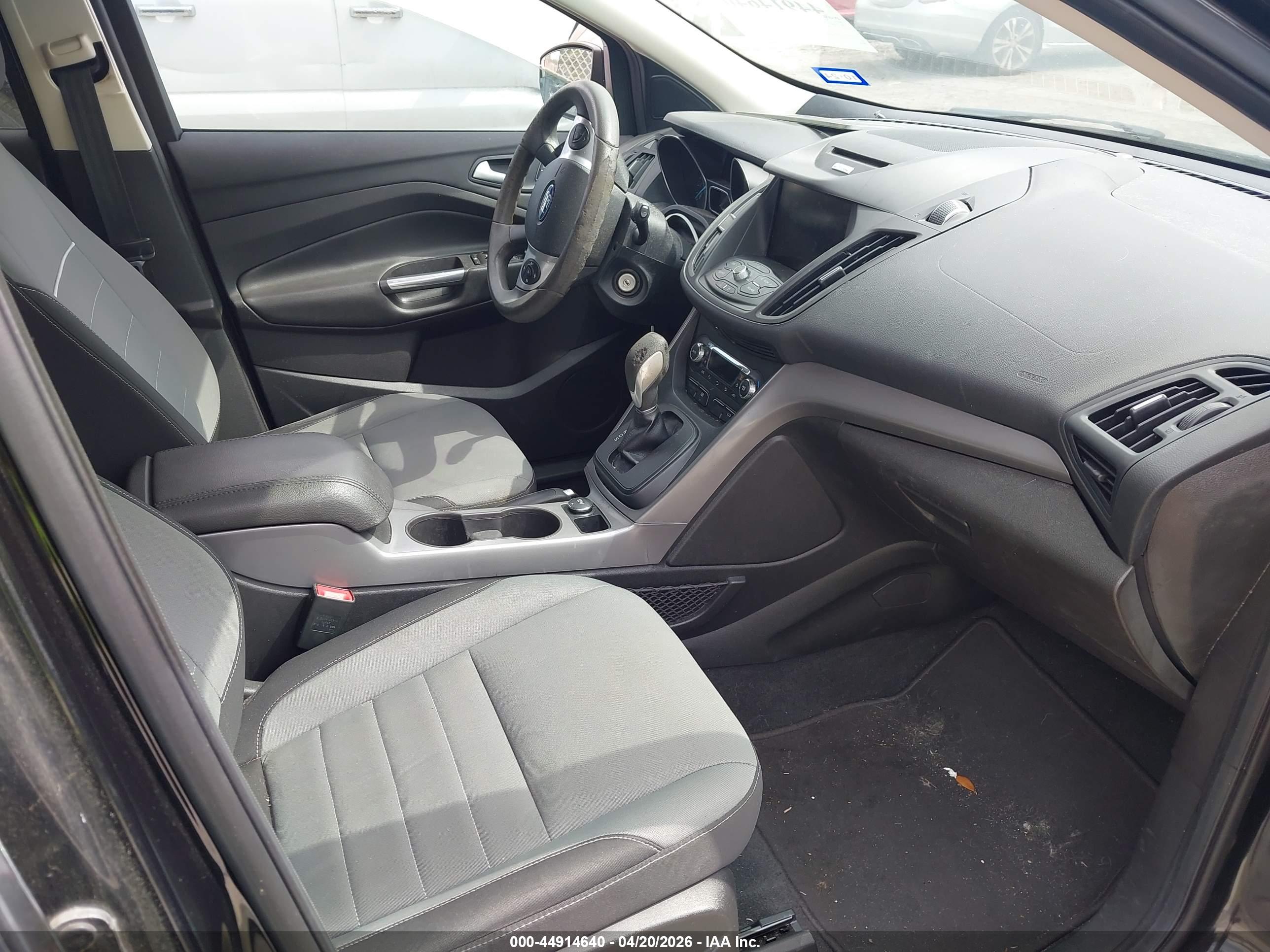 FORD ESCAPE image 5