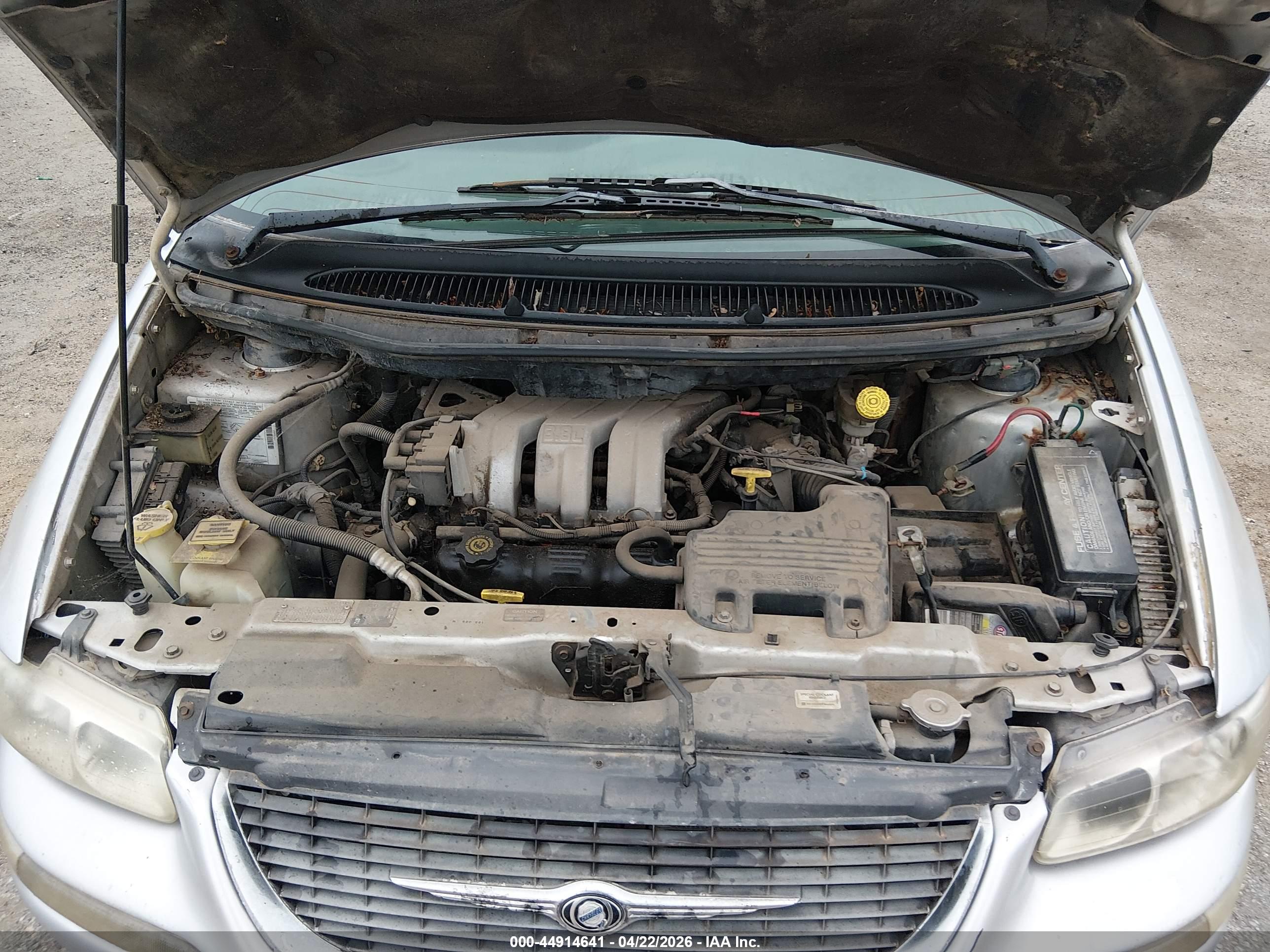 CHRYSLER TOWN image 10