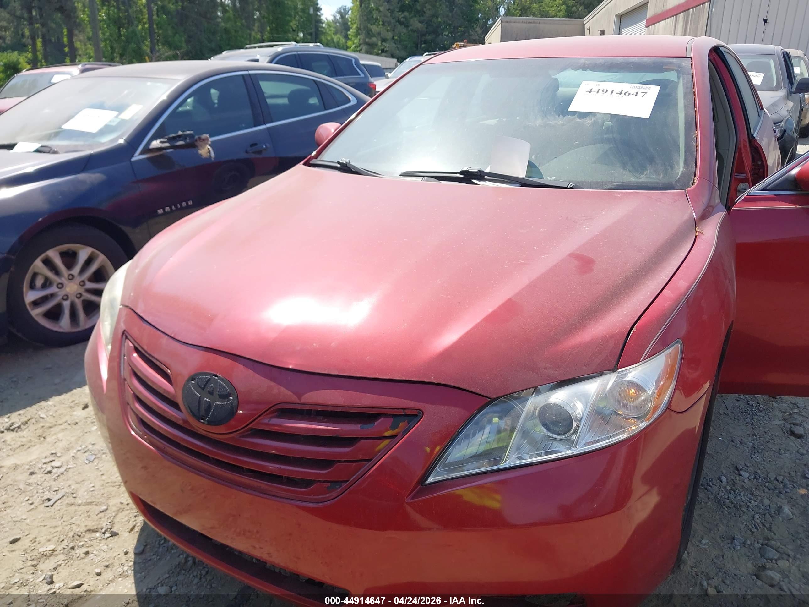 TOYOTA CAMRY image 10