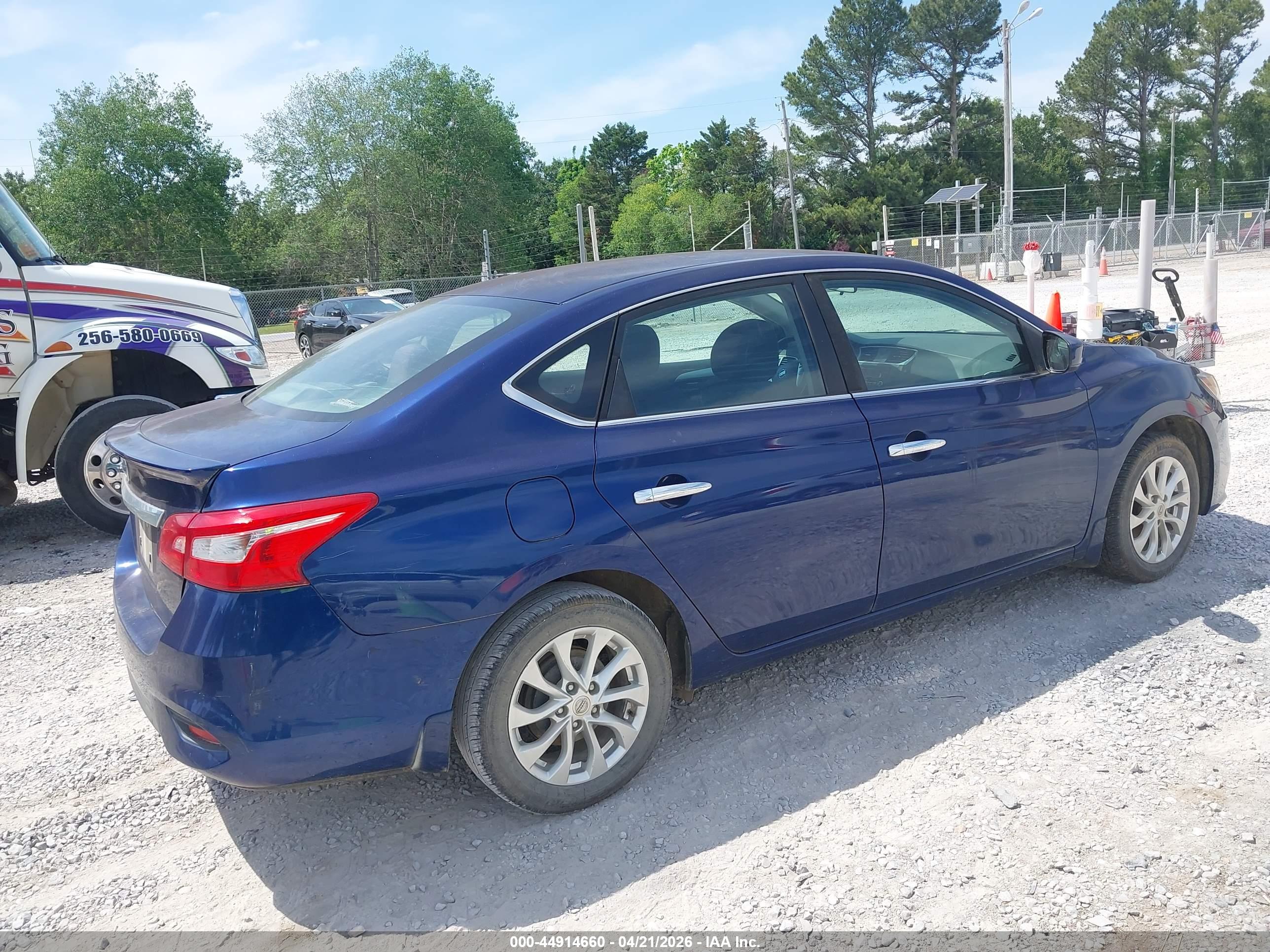 NISSAN SENTRA image 4