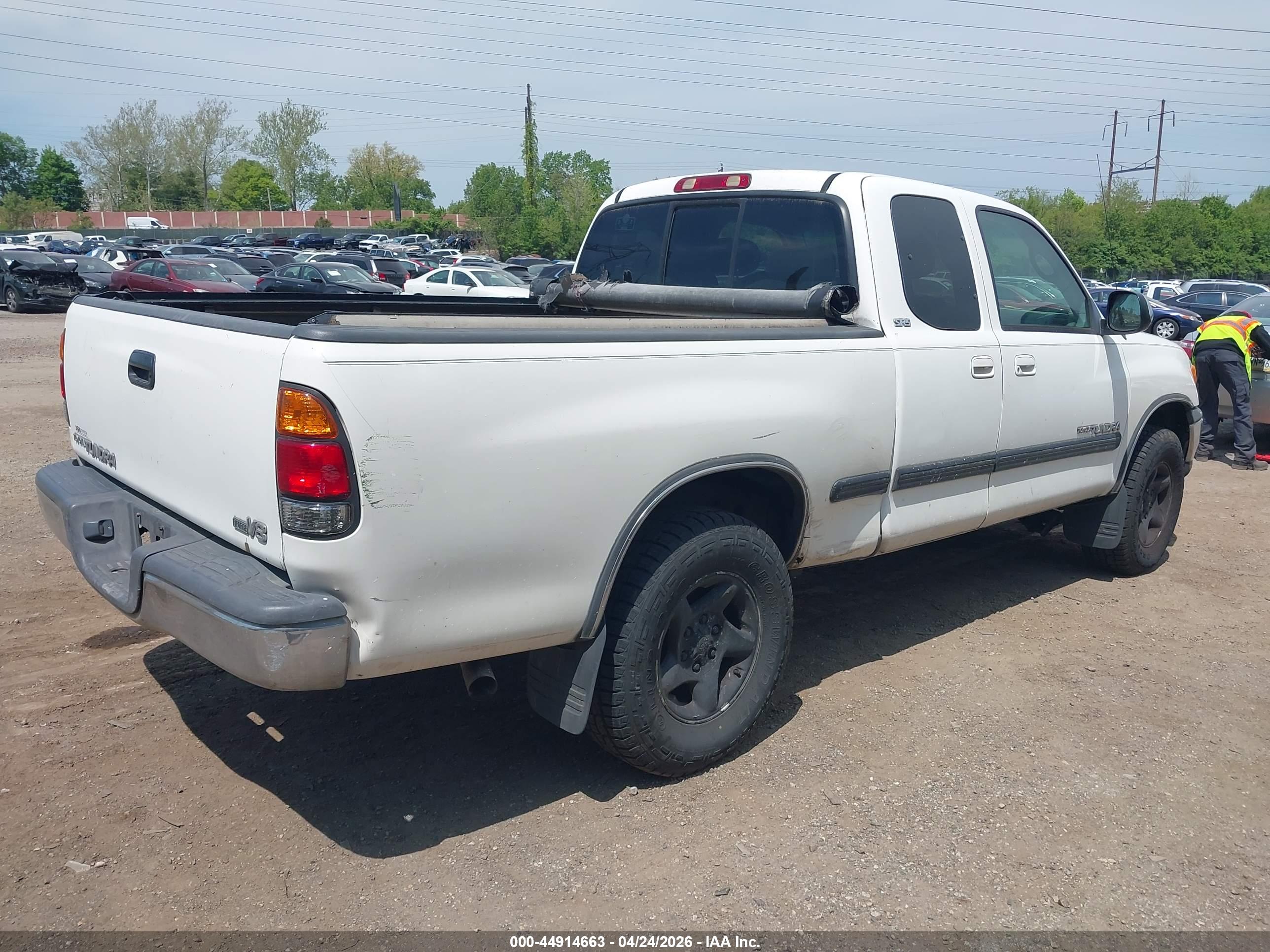 TOYOTA TUNDRA image 4