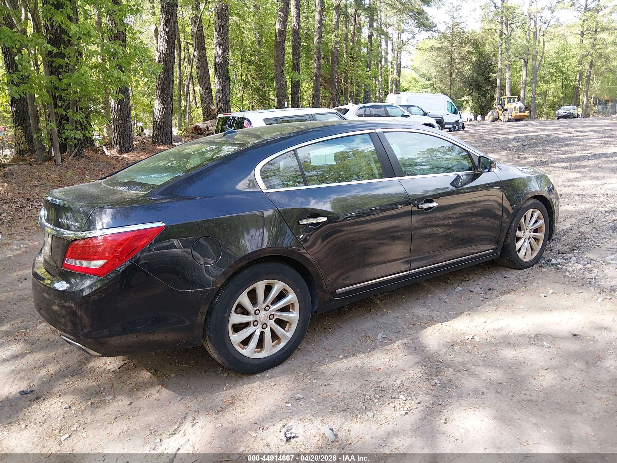 BUICK LACROSSE image 4