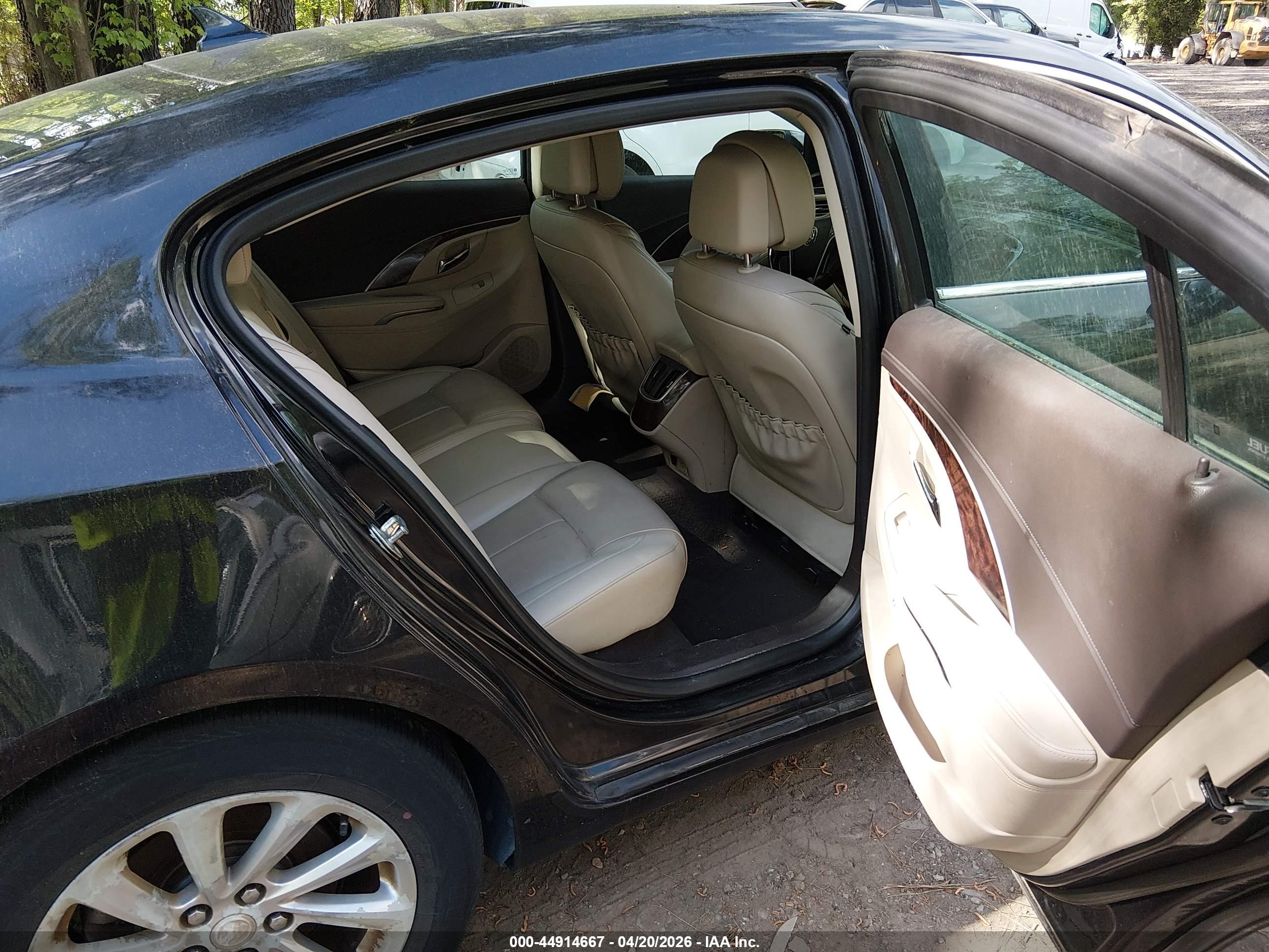 BUICK LACROSSE image 8