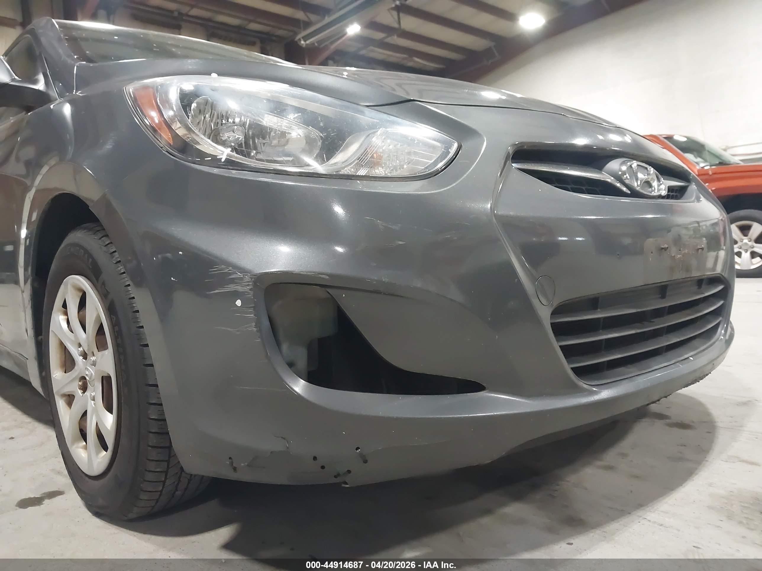 HYUNDAI ACCENT image 6