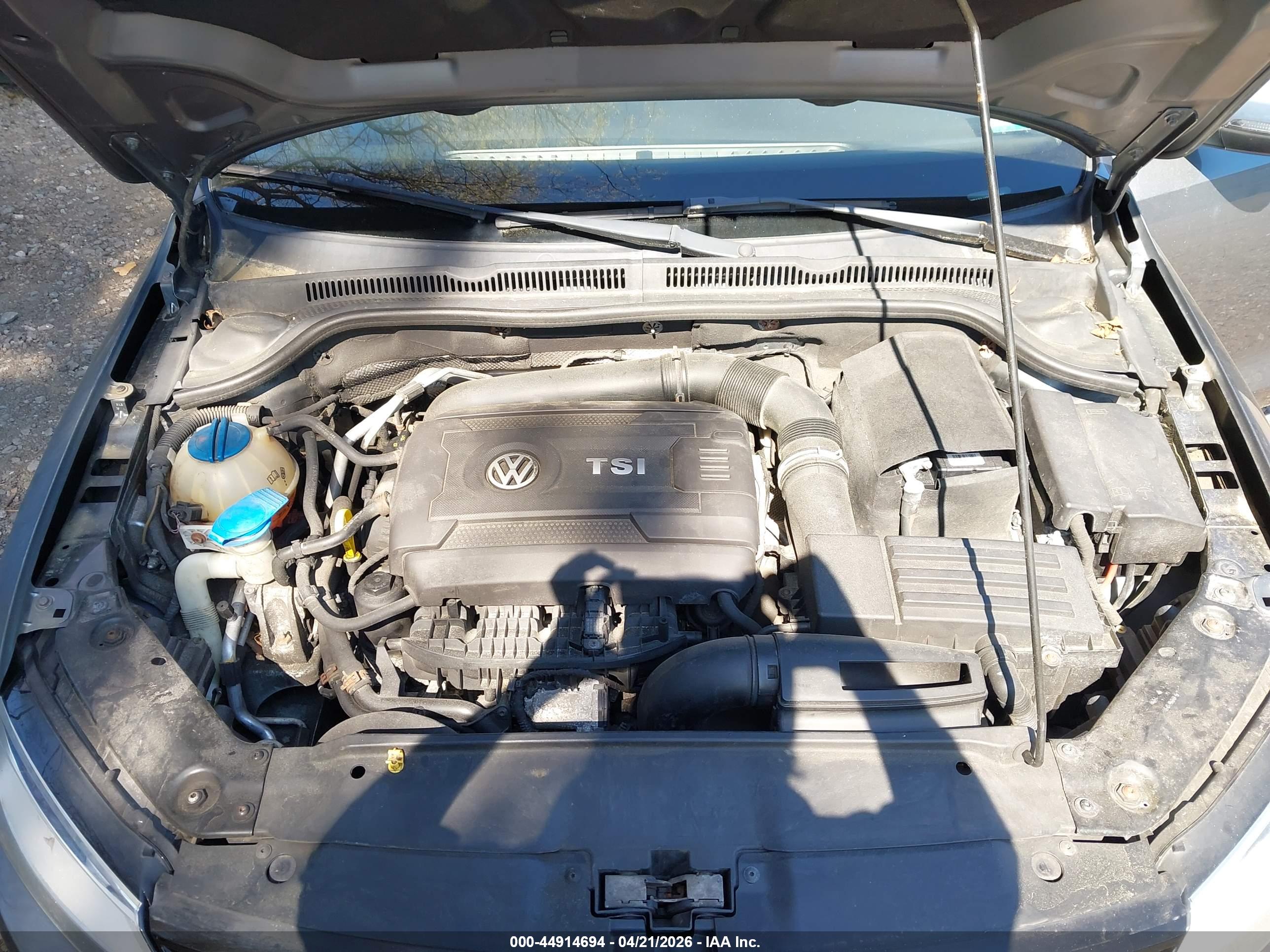 VOLKSWAGEN JETTA image 10