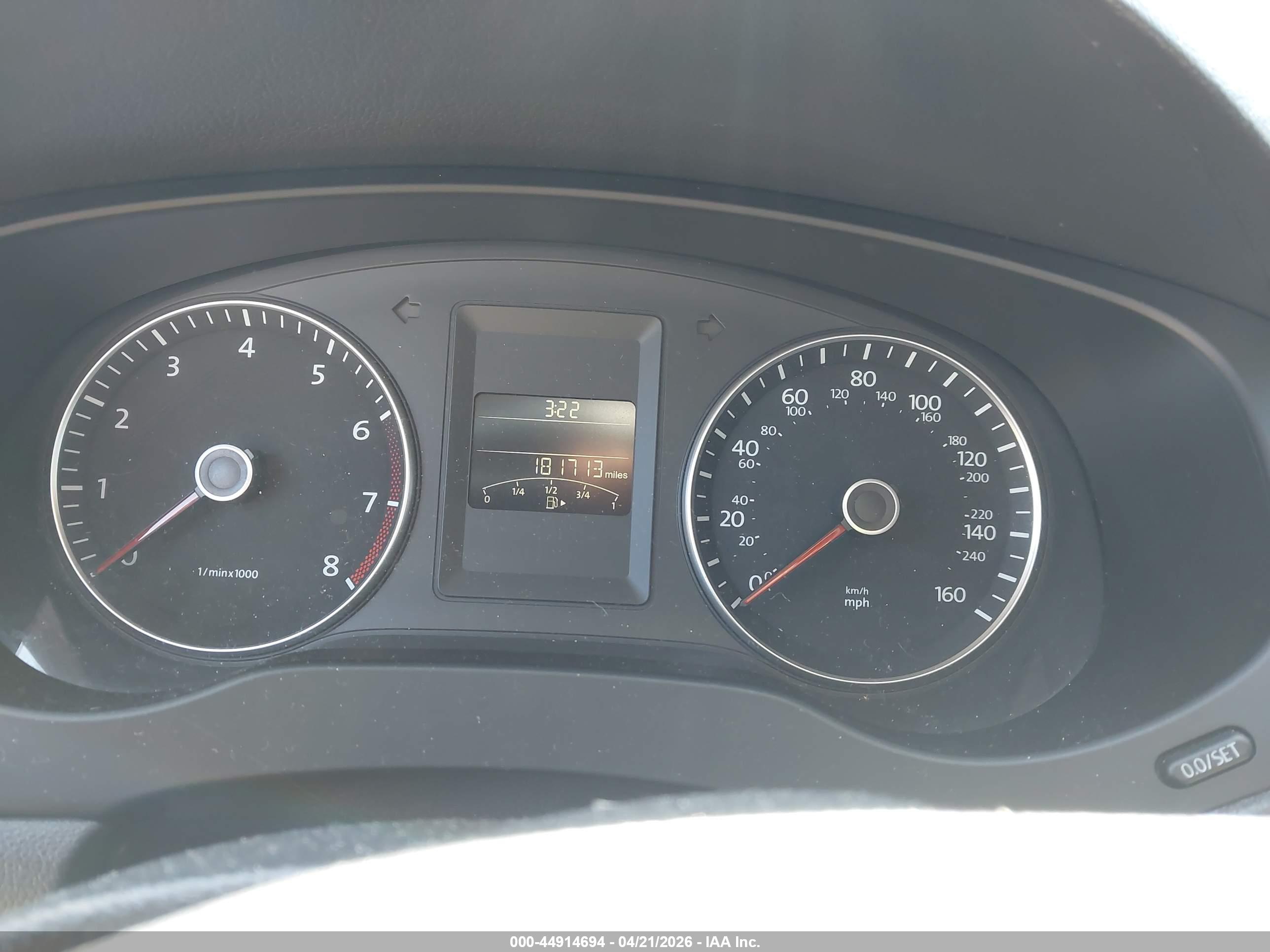 VOLKSWAGEN JETTA image 7