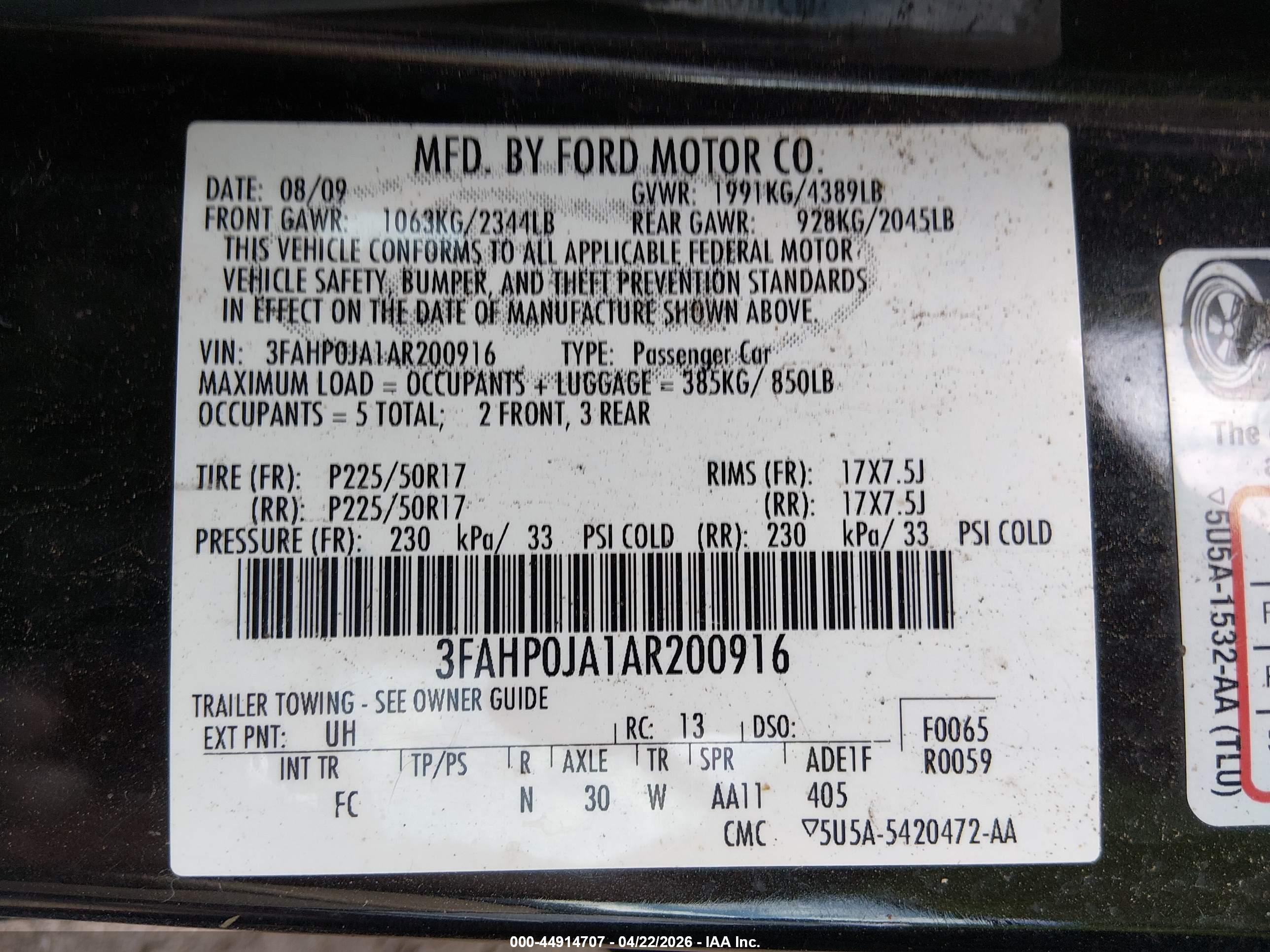 FORD FUSION image 9