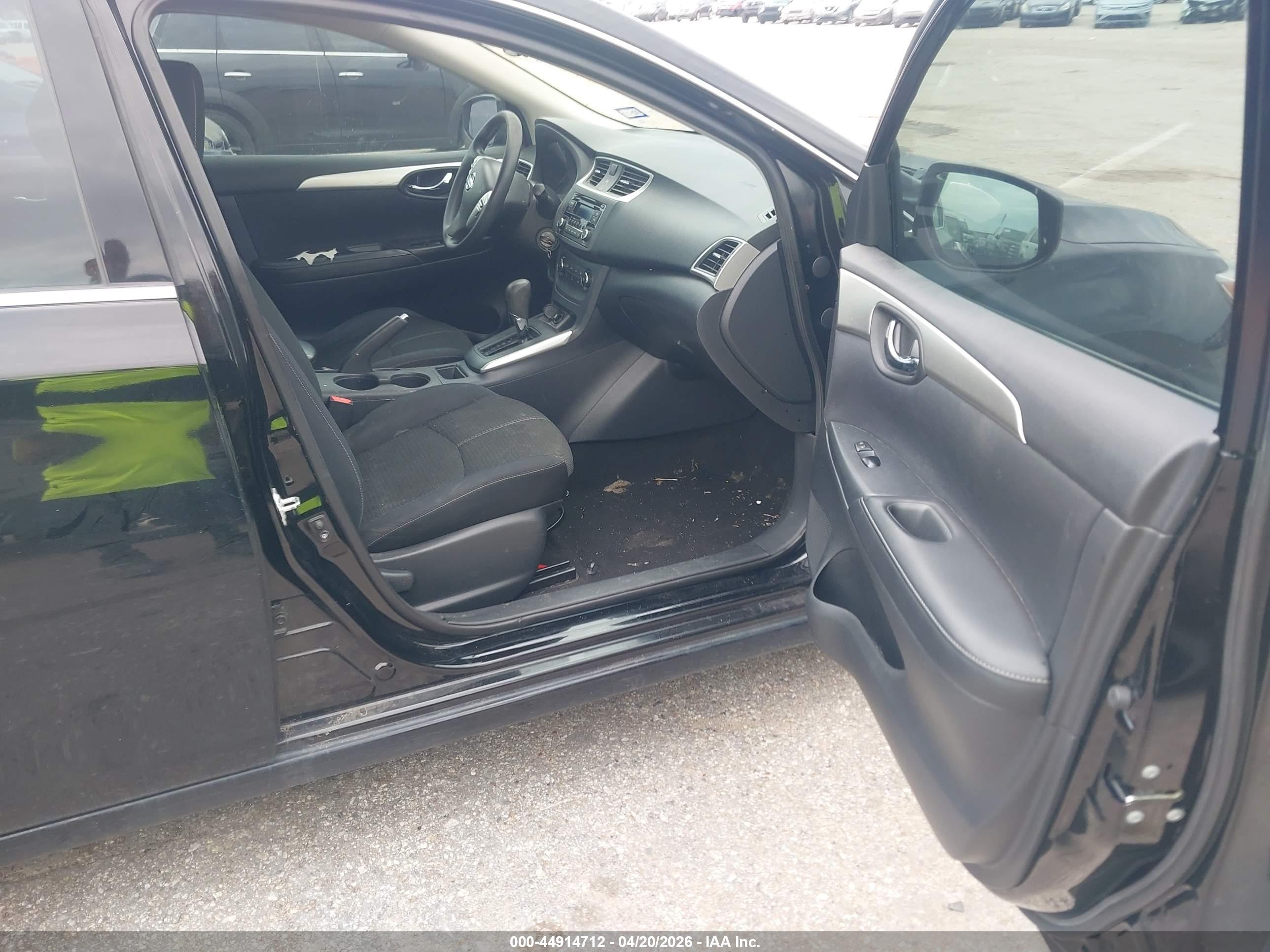 NISSAN SENTRA image 5