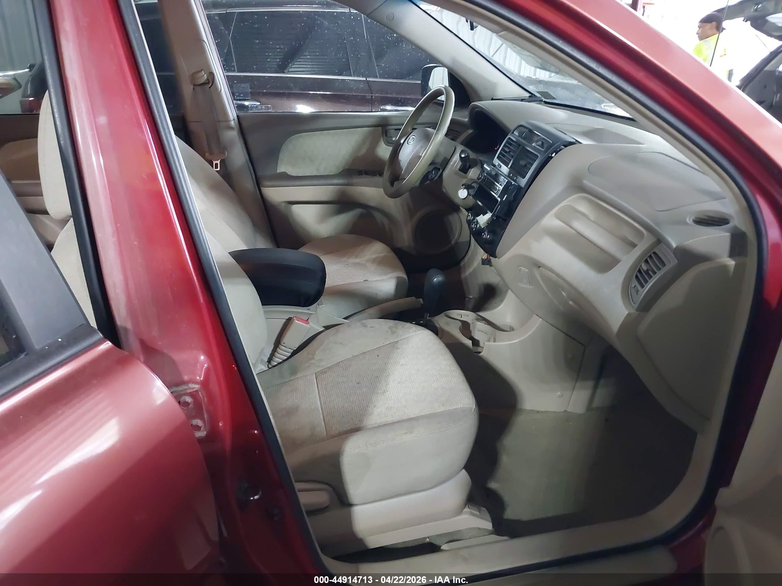 KIA SPORTAGE image 5