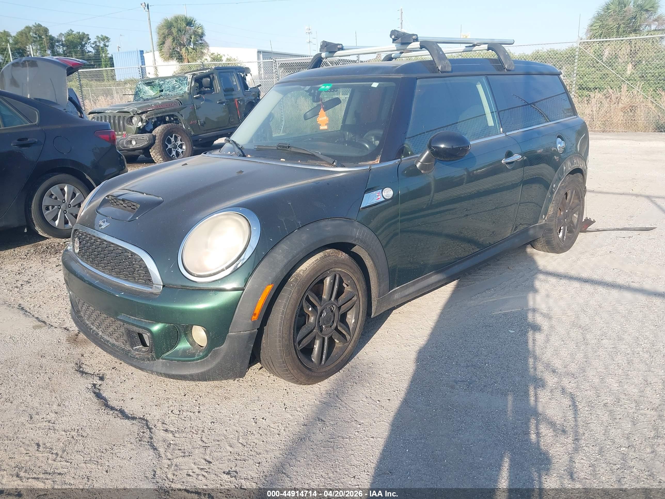 MINI CLUBMAN image 2